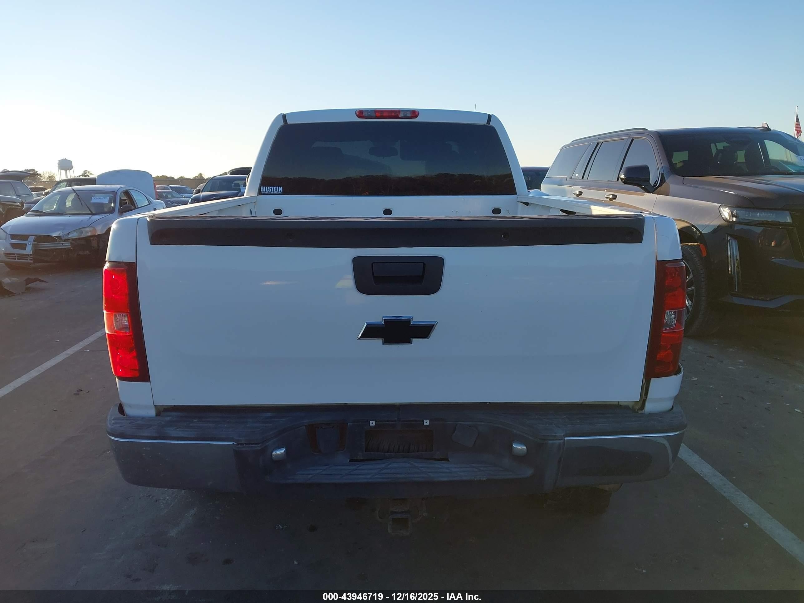 2009 Chevrolet Silverado 1500 Lt Белый vin: 1GCEK29029Z286232