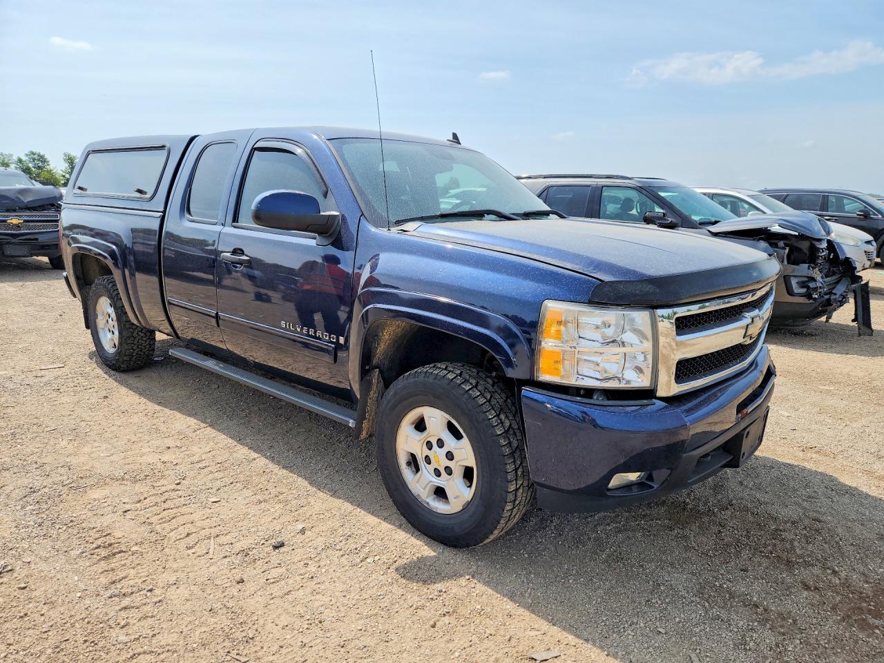2009 Chevrolet Silverado K1500 Lt Blue vin: 1GCEK29039Z153477