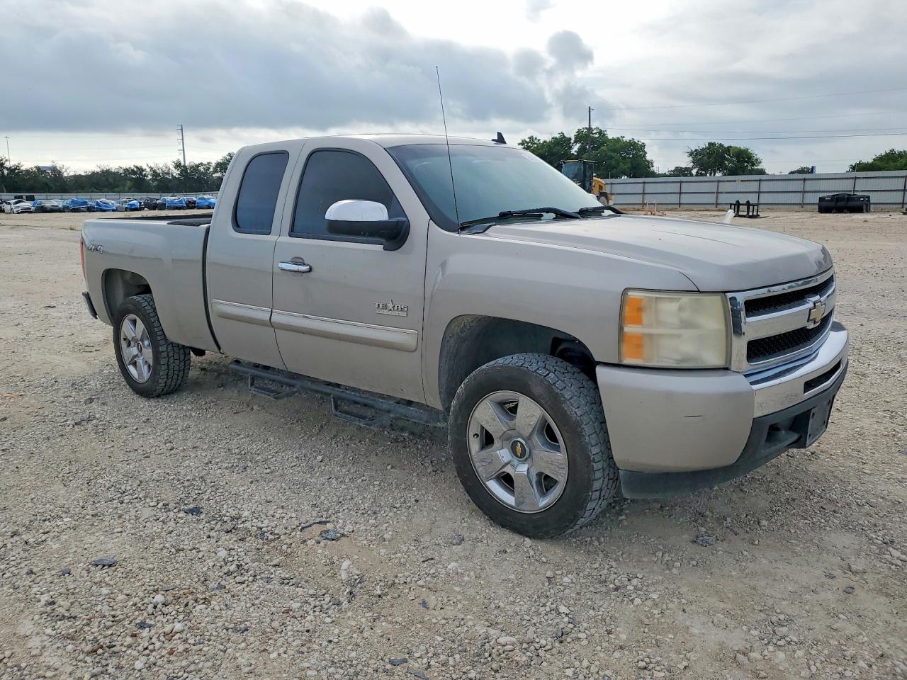 2009 Chevrolet Silverado K1500 Lt Silver vin: 1GCEK29039Z175446