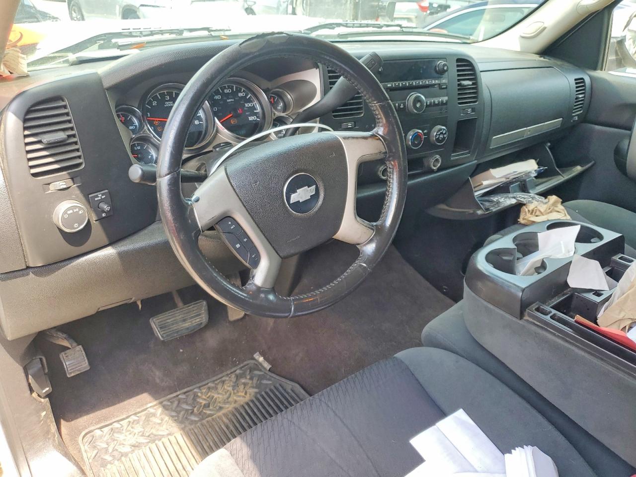 2009 Chevrolet Silverado K1500 Lt White vin: 1GCEK29059Z224145