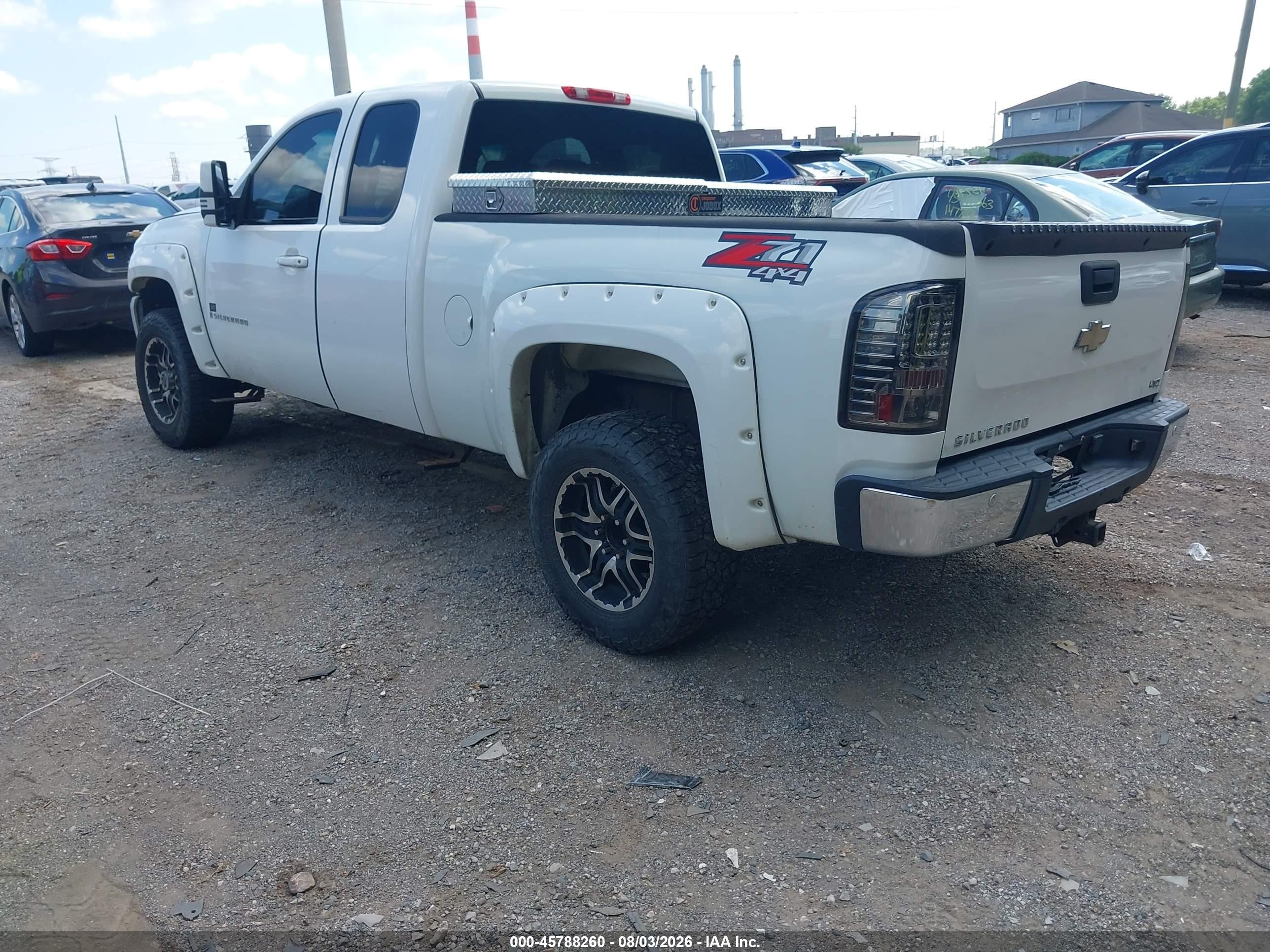 2009 Chevrolet Silverado 1500 Ltz White vin: 1GCEK39029Z215134
