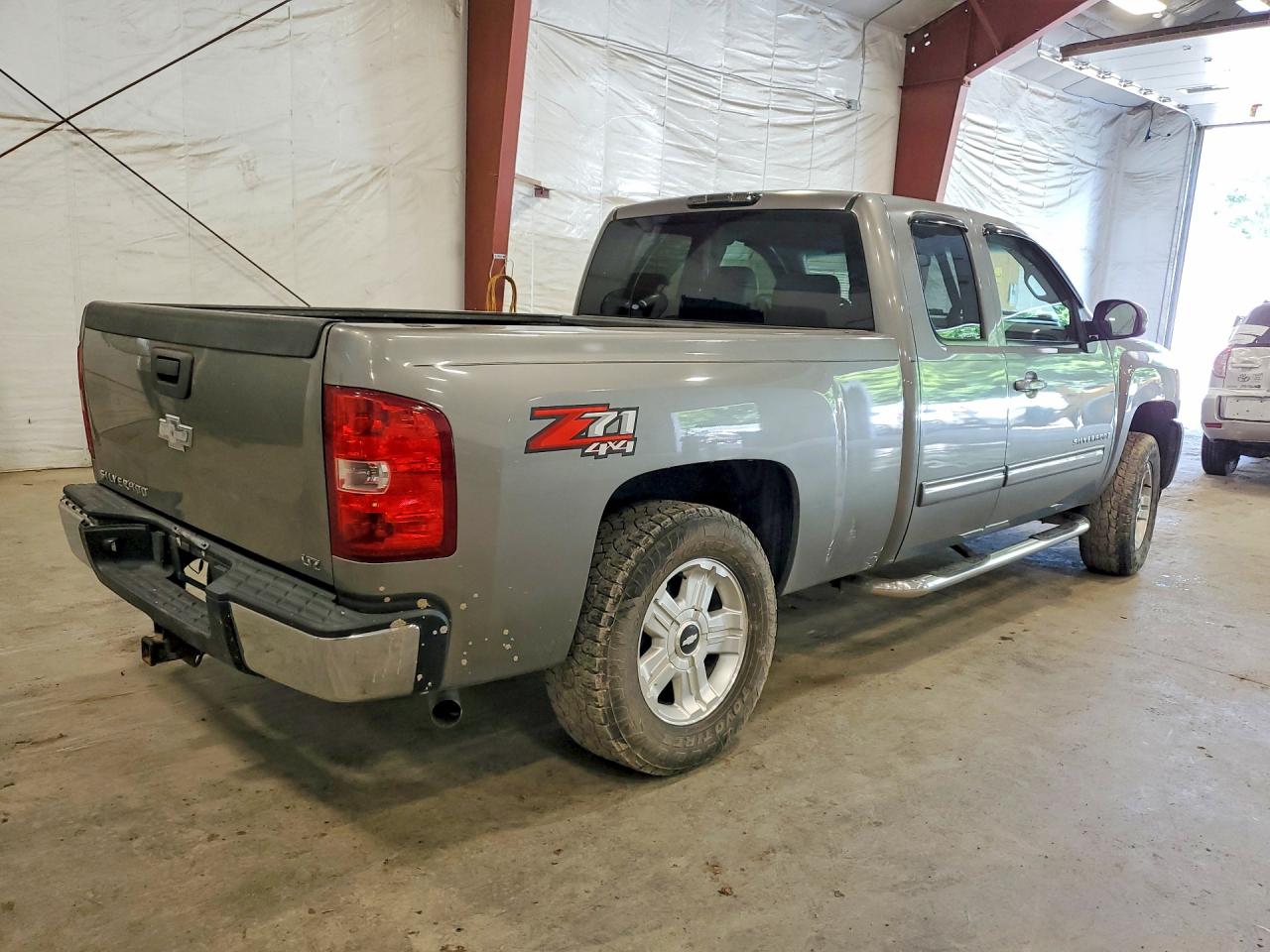 2009 Chevrolet Silverado K1500 Ltz Серый vin: 1GCEK39JX9Z224897