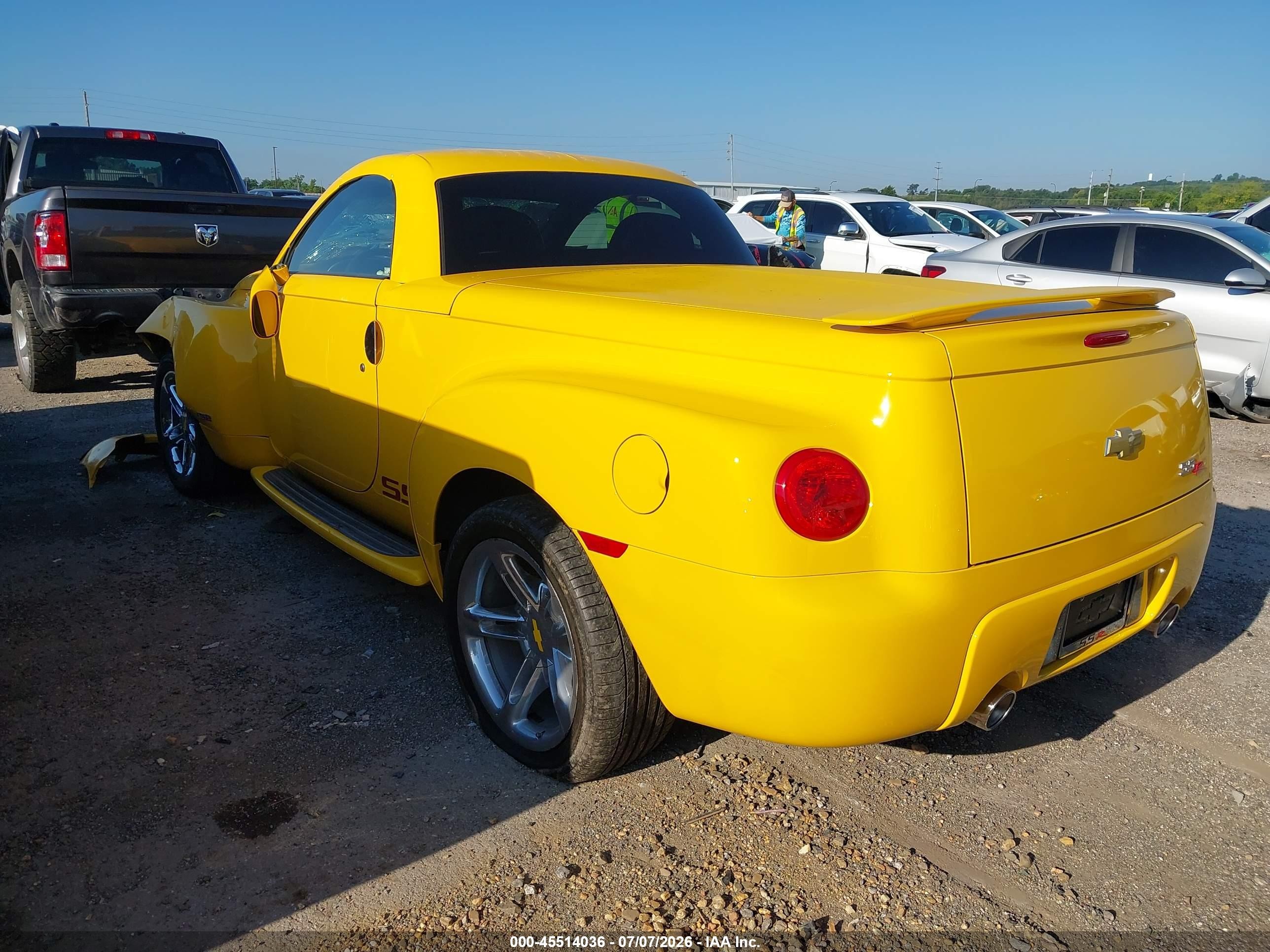 2005 Chevrolet Ssr   Желтый vin: 1GCES14H25B117435