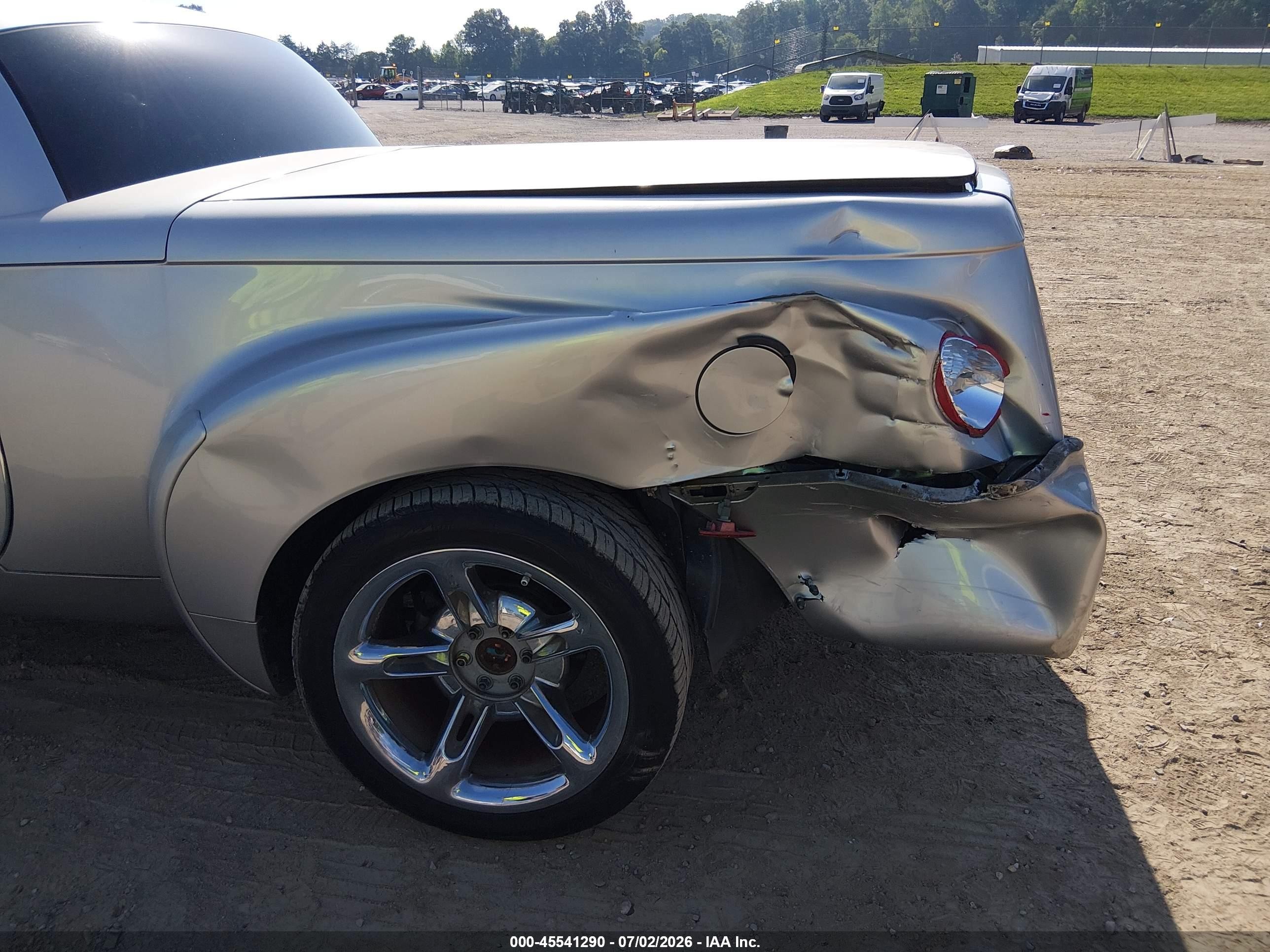 2005 Chevrolet Ssr   Silver vin: 1GCES14H25B117886