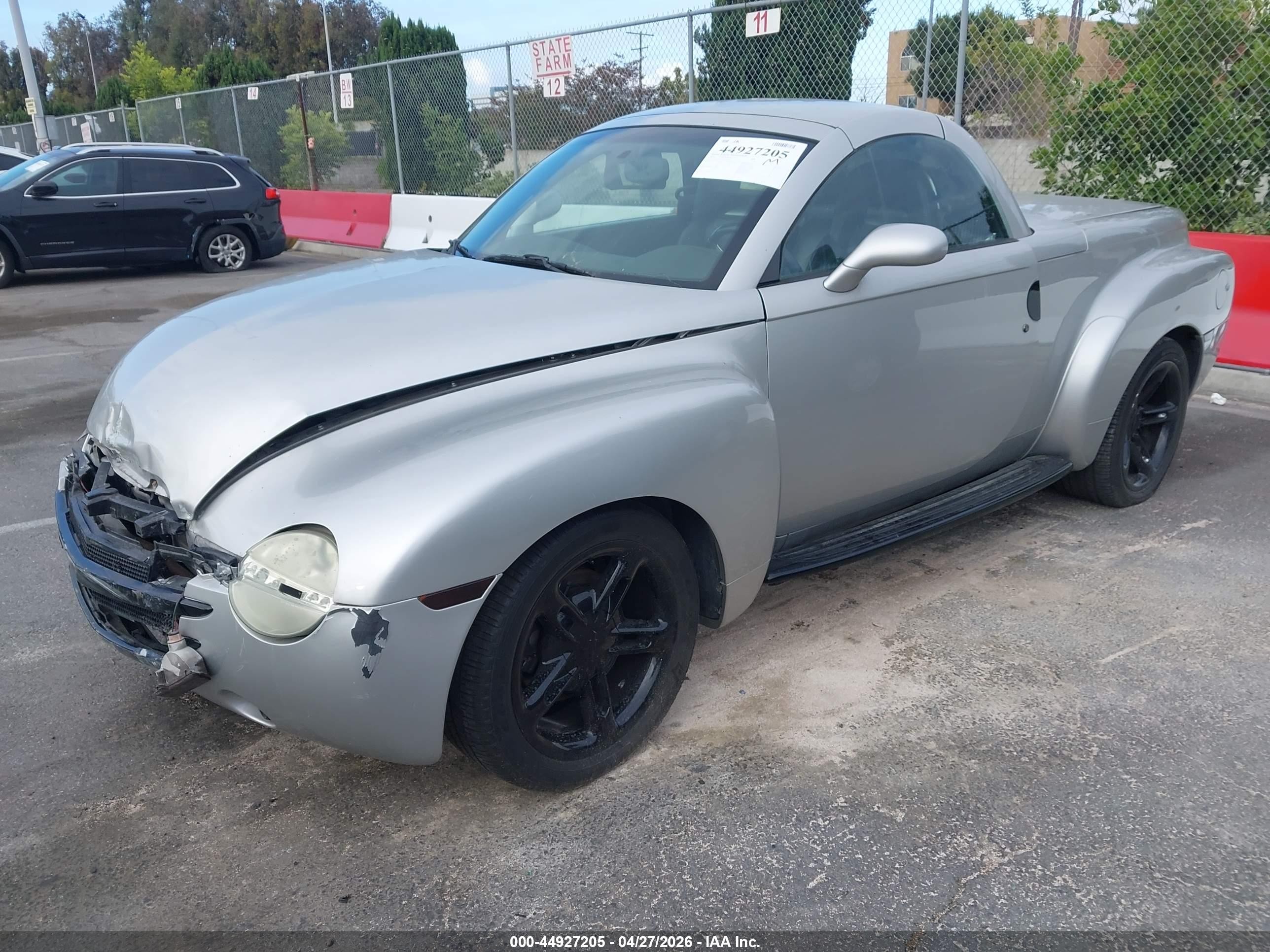 2005 Chevrolet Ssr   Silver vin: 1GCES14H65B116420