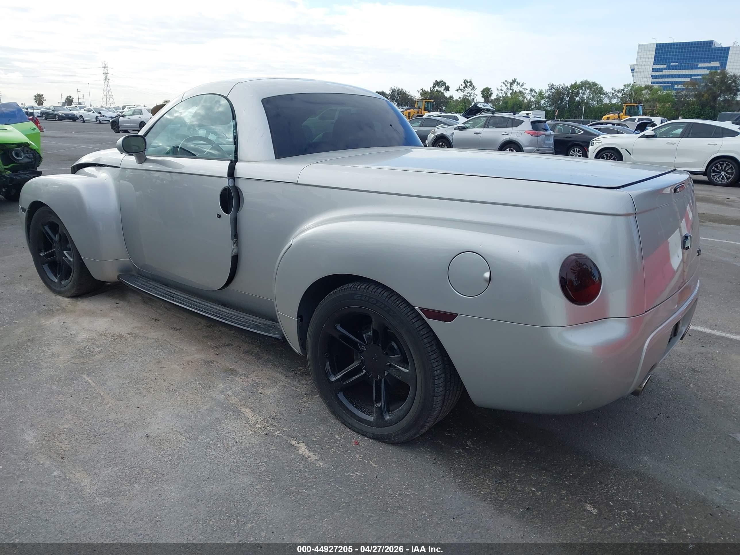 2005 Chevrolet Ssr   Silver vin: 1GCES14H65B116420