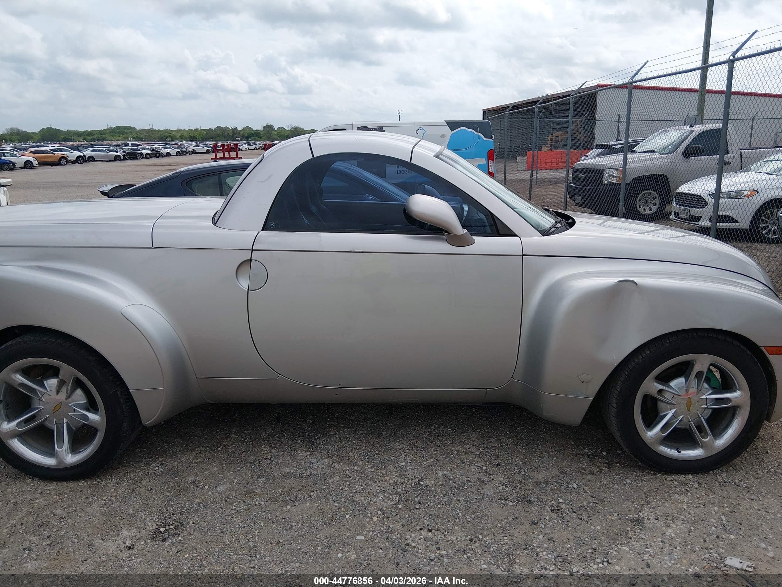 2005 Chevrolet Ssr   Silver vin: 1GCES14H75B114899