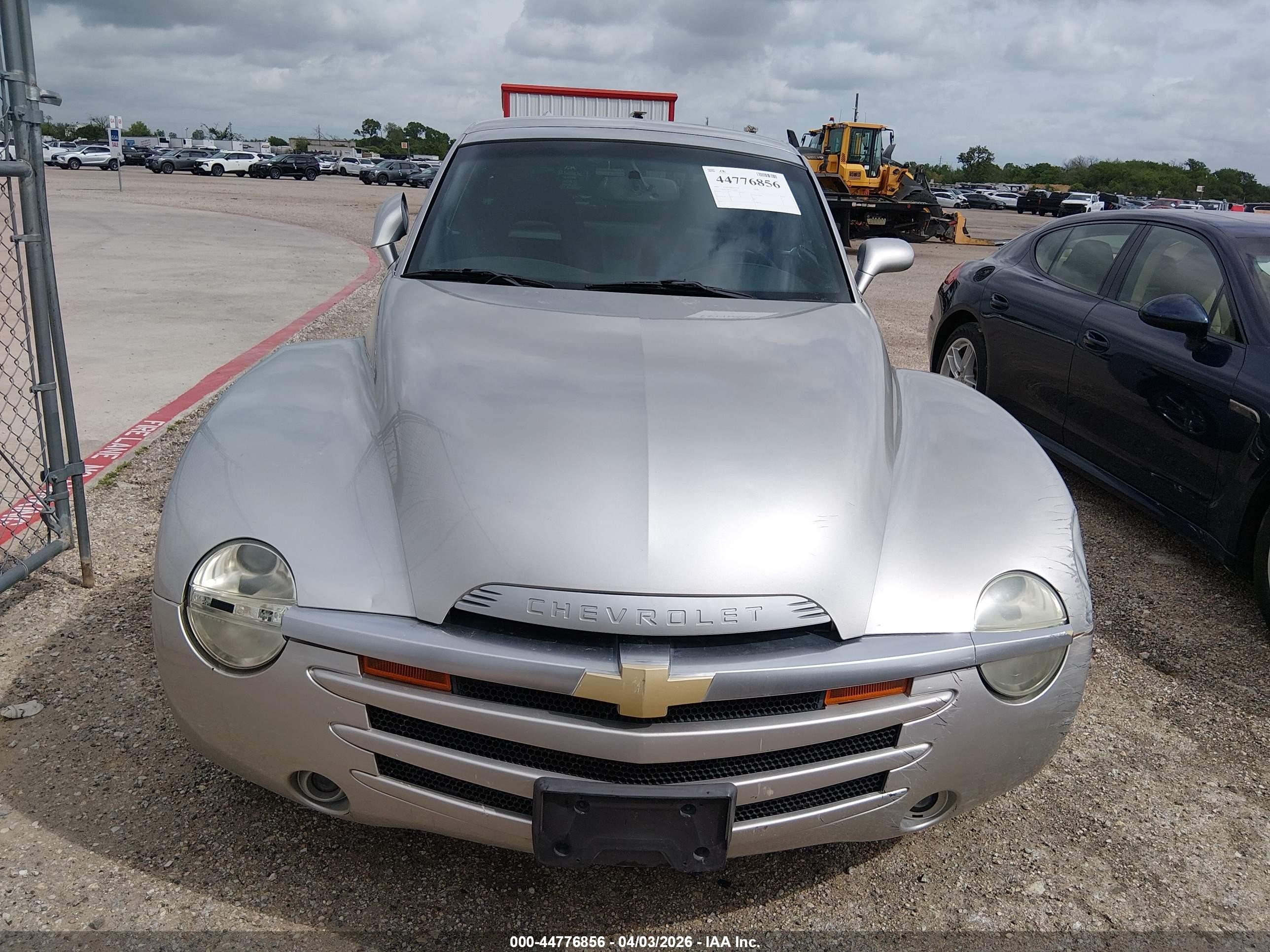 2005 Chevrolet Ssr   Silver vin: 1GCES14H75B114899