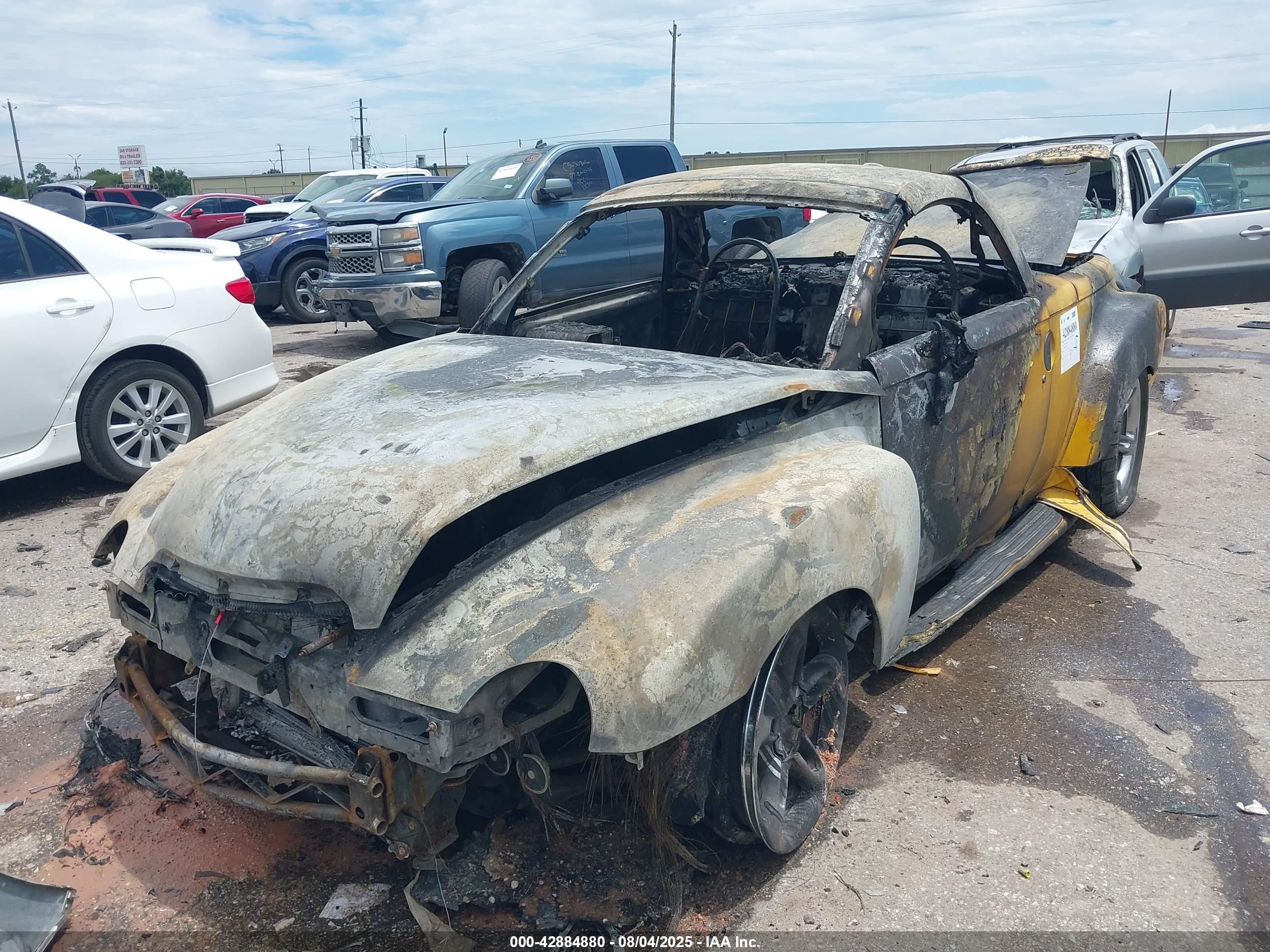2006 Chevrolet Ssr   Желтый vin: 1GCES14H76B122082