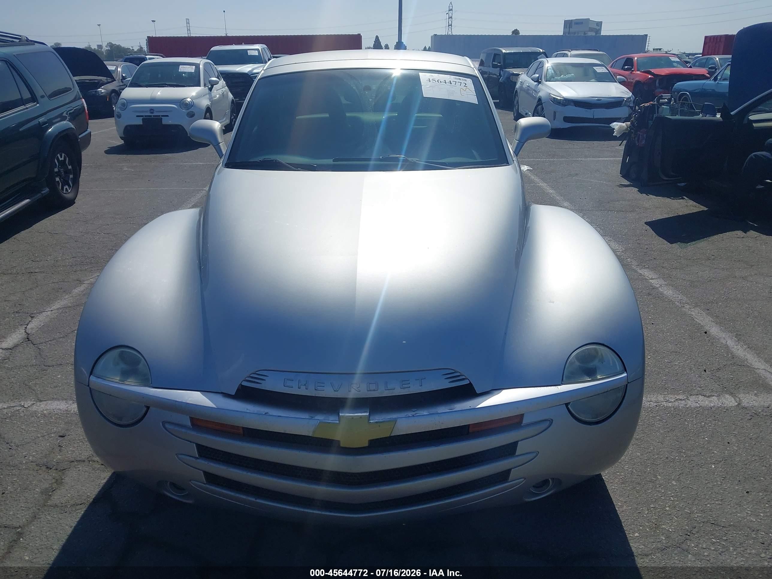 2005 Chevrolet Ssr   Silver vin: 1GCES14H85B117908