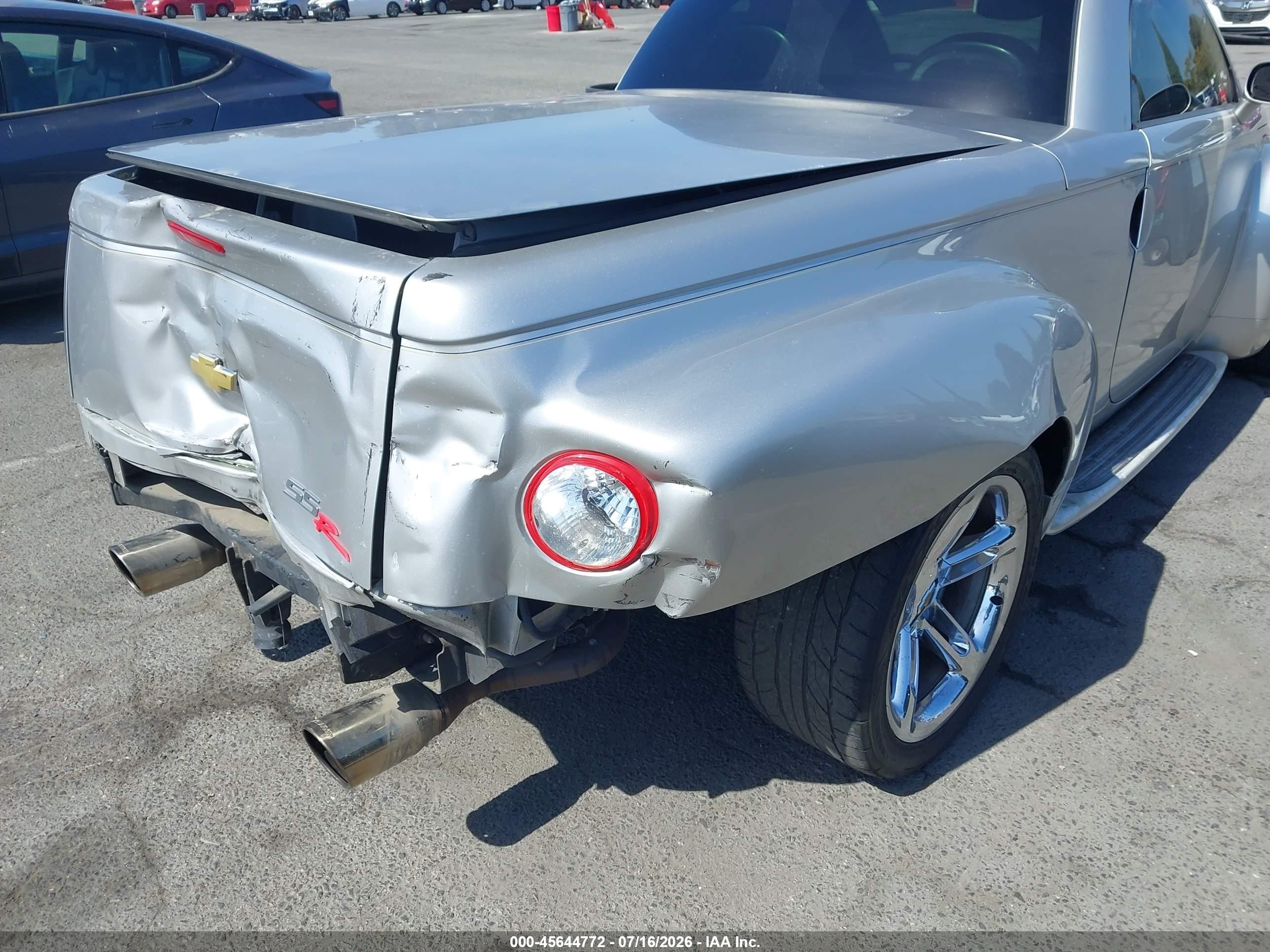 2005 Chevrolet Ssr   Silver vin: 1GCES14H85B117908