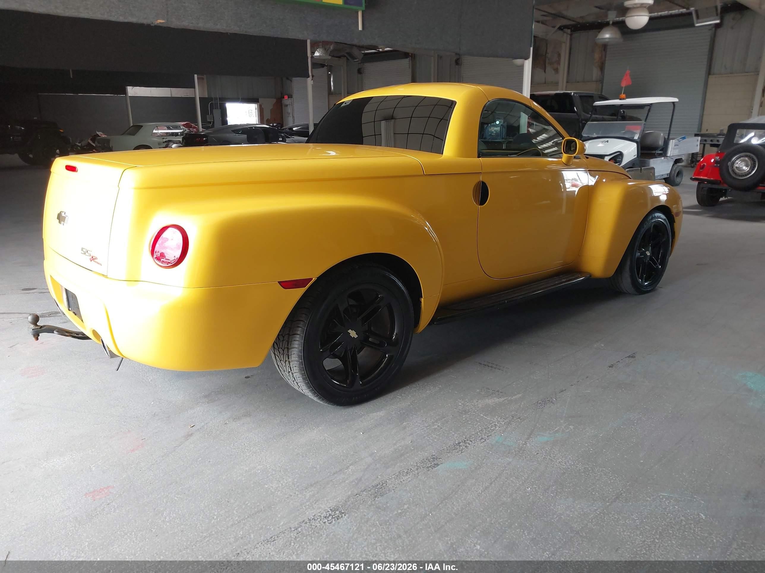 2004 Chevrolet Ssr   Yellow vin: 1GCES14P24B110345