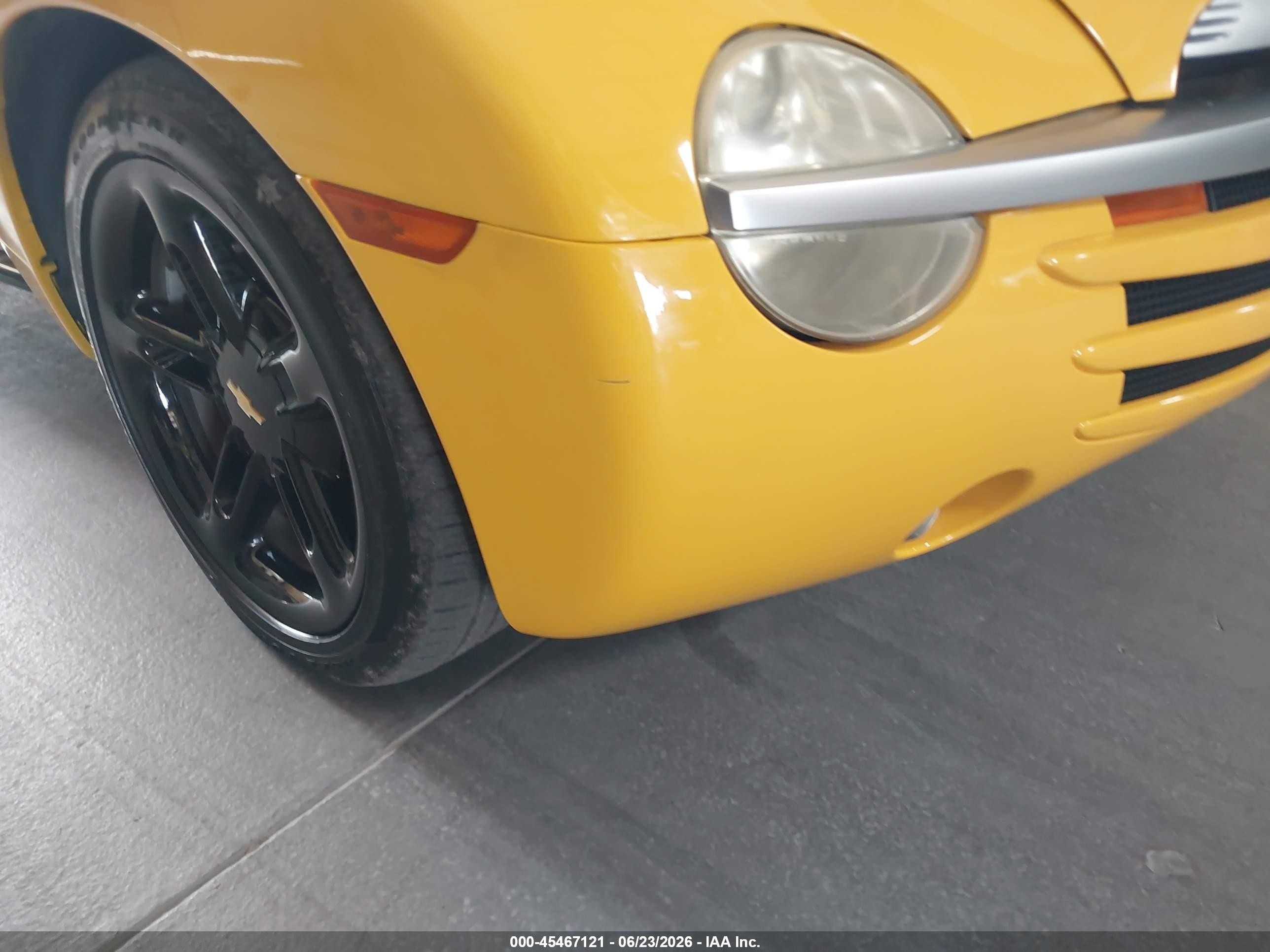 2004 Chevrolet Ssr   Yellow vin: 1GCES14P24B110345