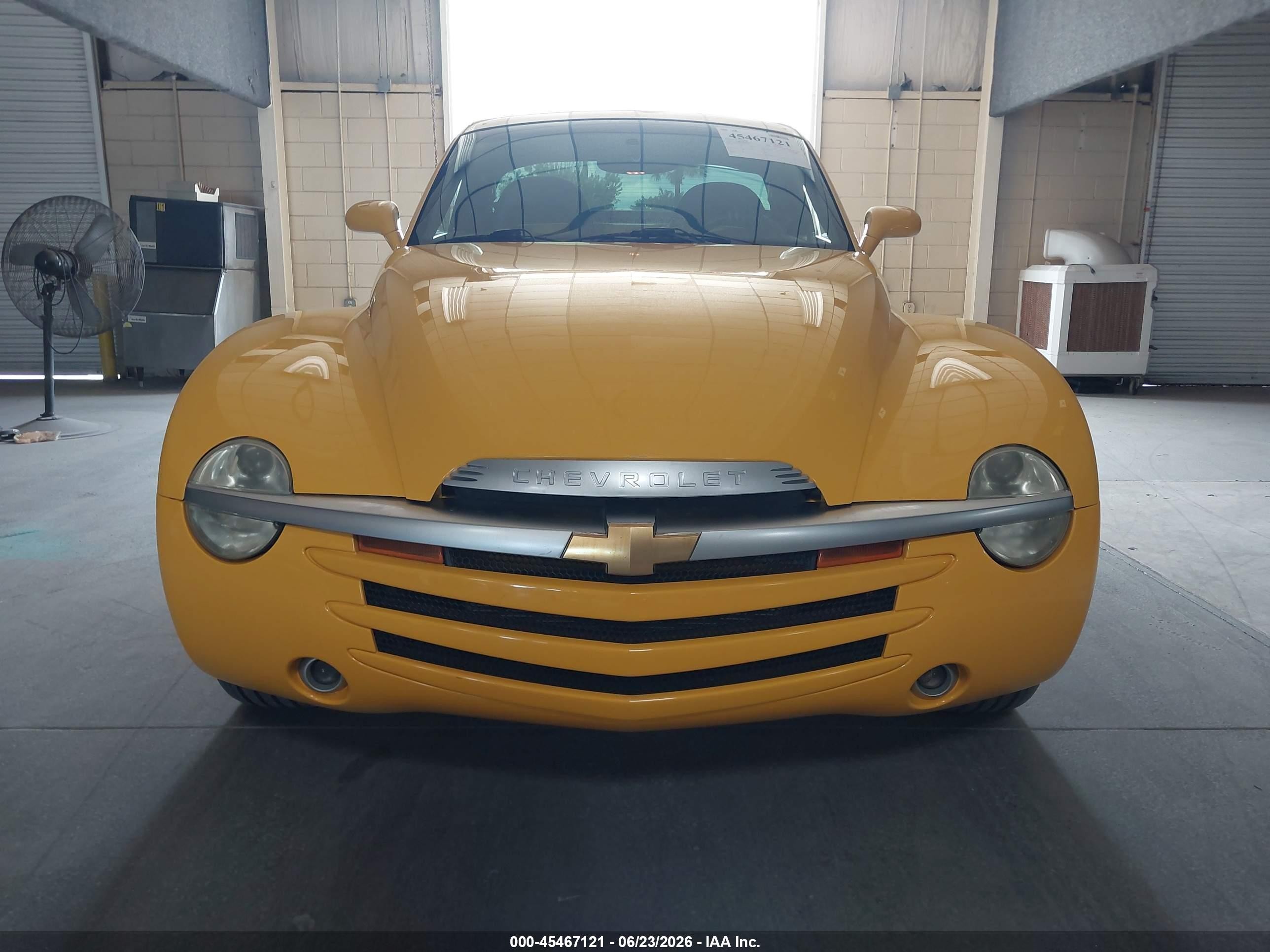 2004 Chevrolet Ssr   Yellow vin: 1GCES14P24B110345