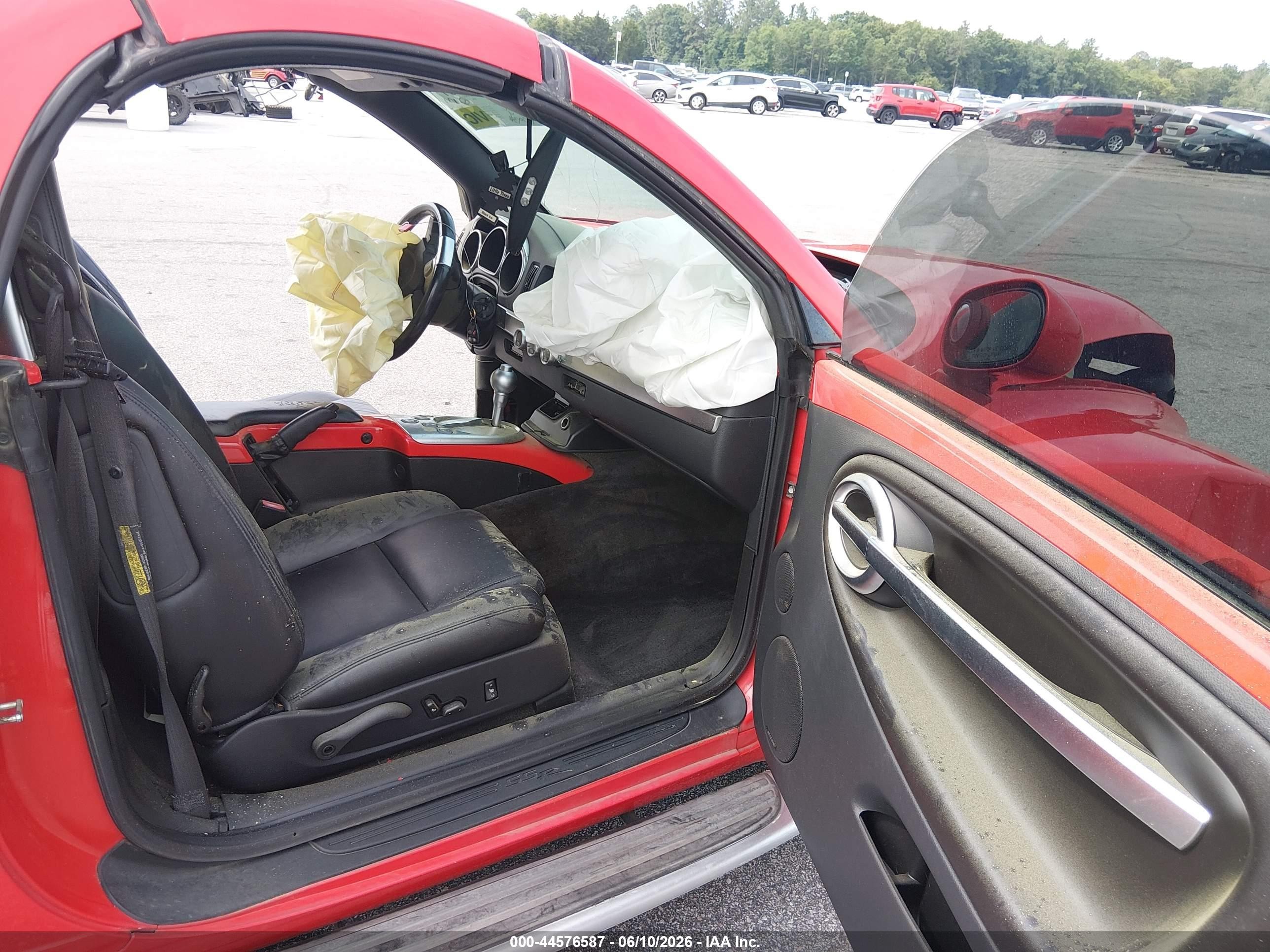 2004 Chevrolet Ssr   Red vin: 1GCES14P34B108474