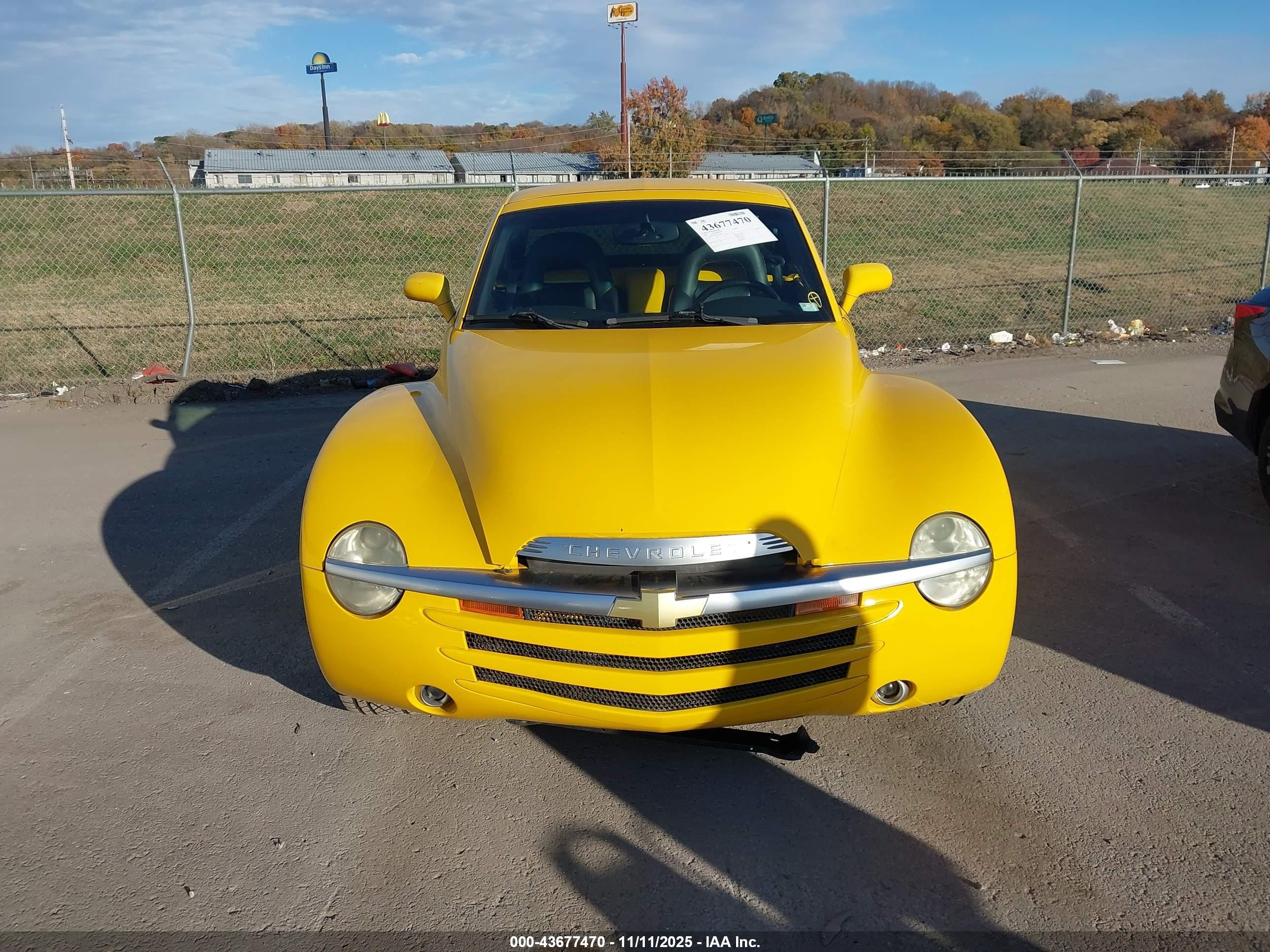 2003 Chevrolet Ssr Ls Желтый vin: 1GCES14P63B101596