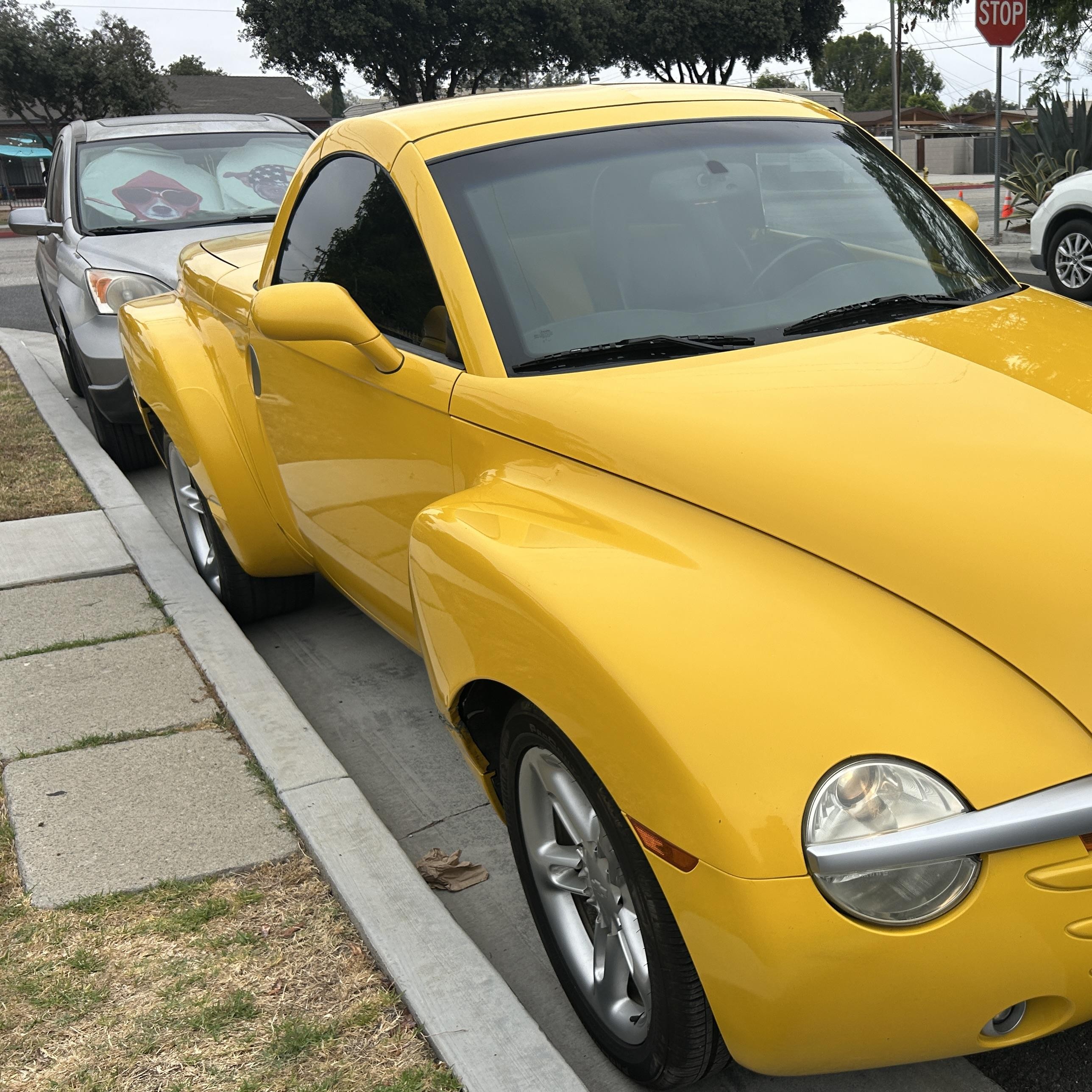 2004 Chevrolet Ssr   Yellow vin: 1GCES14P84B111967