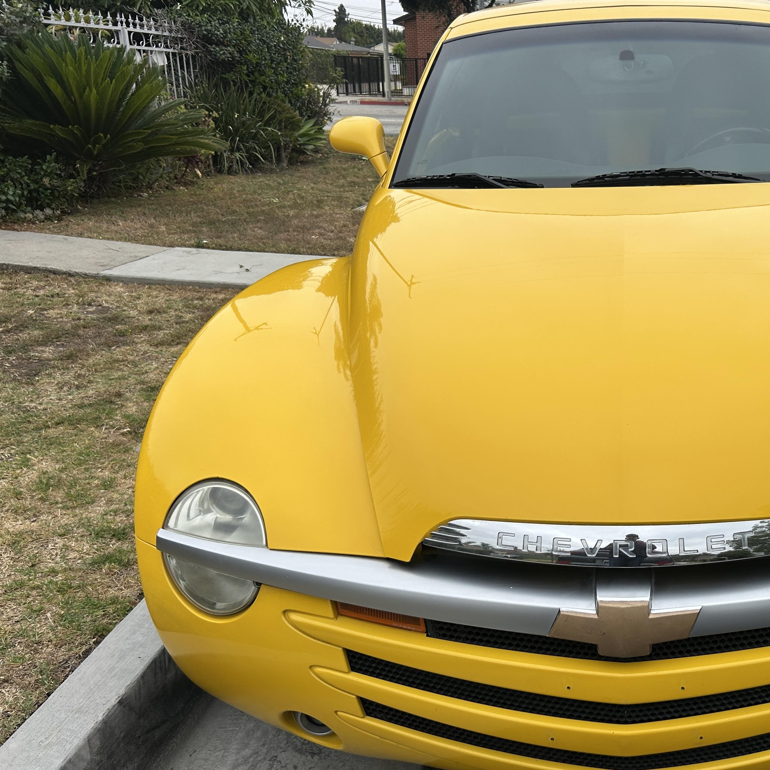 2004 Chevrolet Ssr   Yellow vin: 1GCES14P84B111967