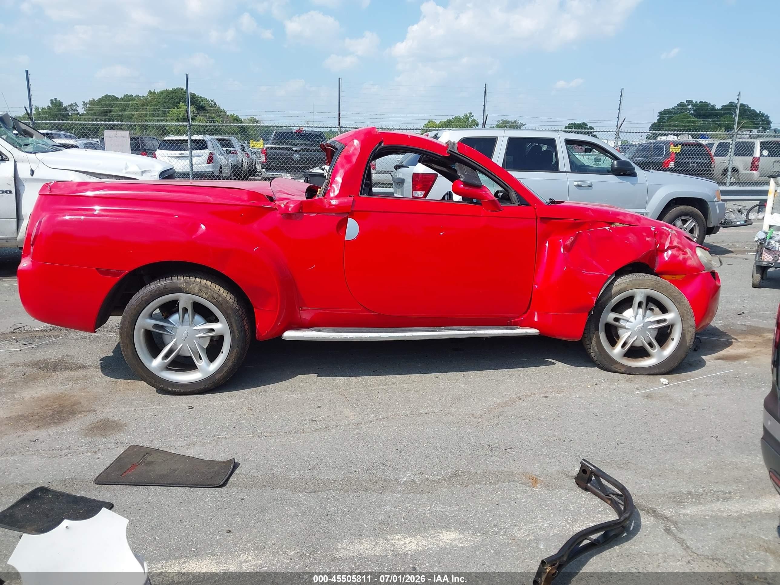 2004 Chevrolet Ssr   Red vin: 1GCES14PX4B111467