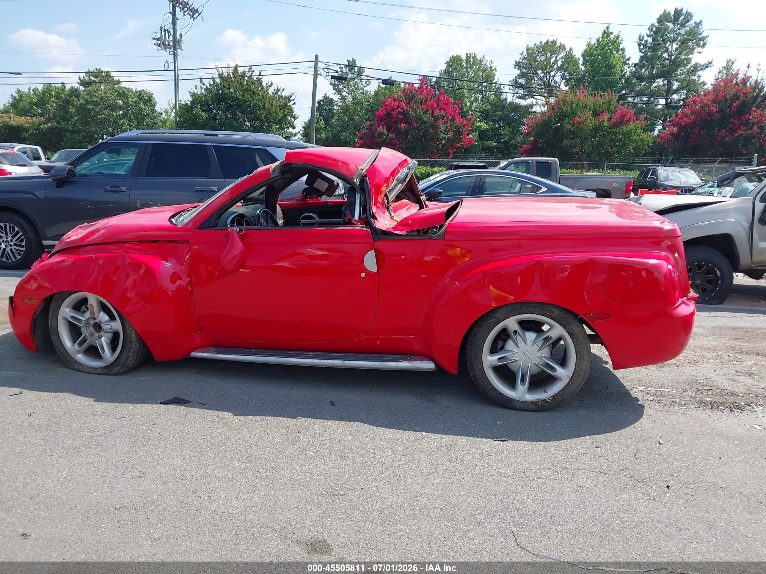2004 Chevrolet Ssr   Red vin: 1GCES14PX4B111467