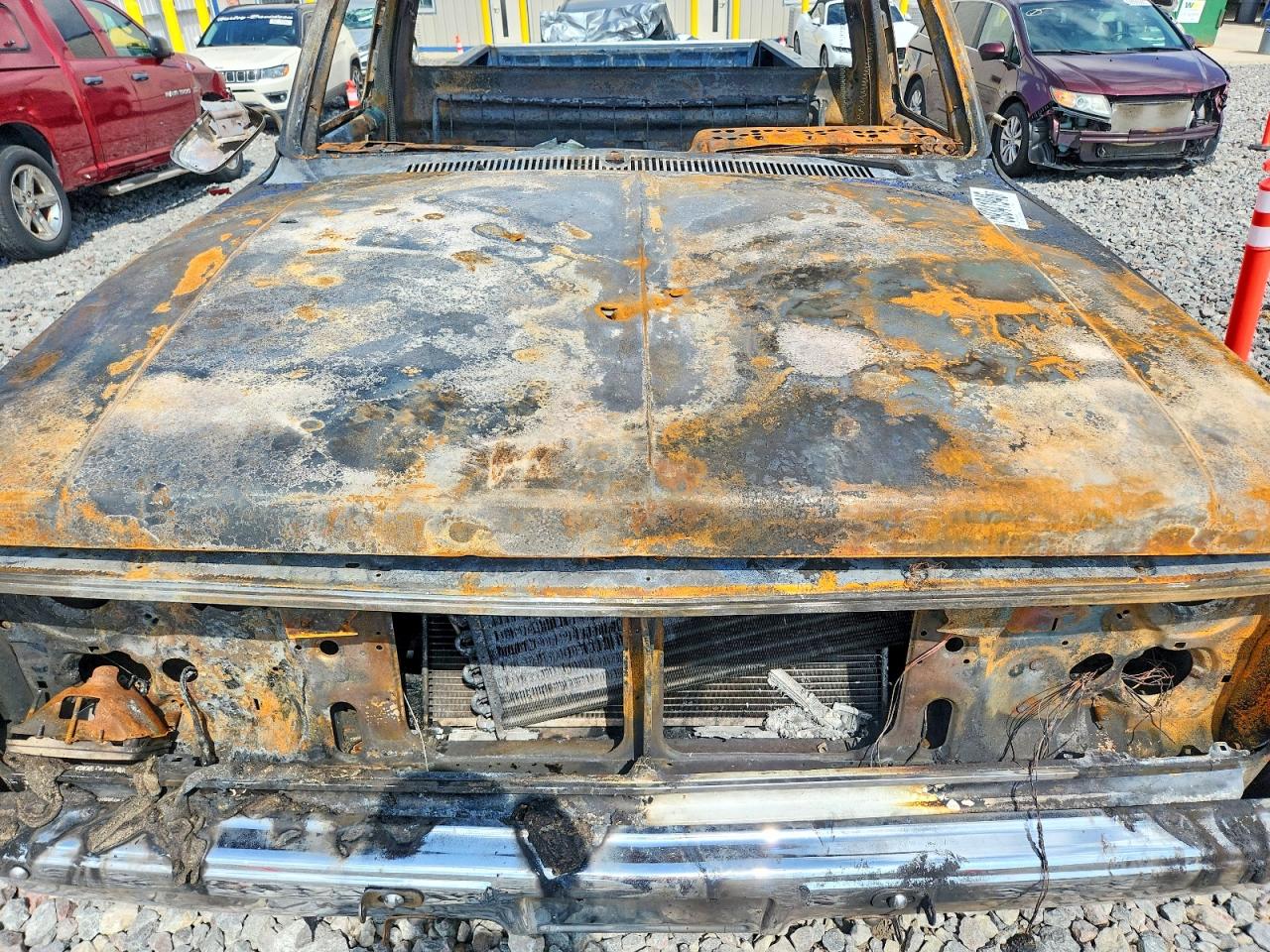 1987 Chevrolet V10 Burn vin: 1GCEV14K2HF378371