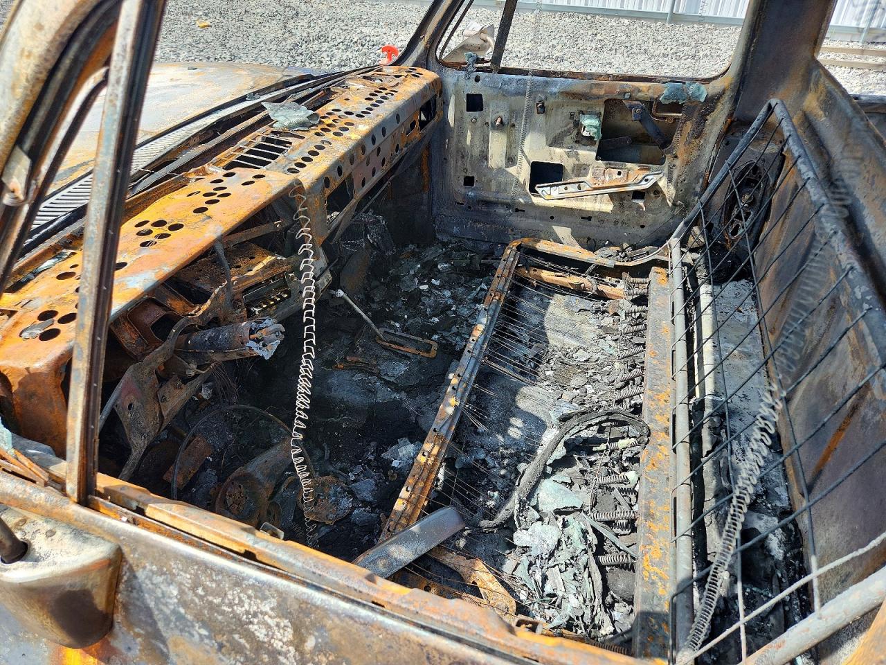 1987 Chevrolet V10 Burn vin: 1GCEV14K2HF378371