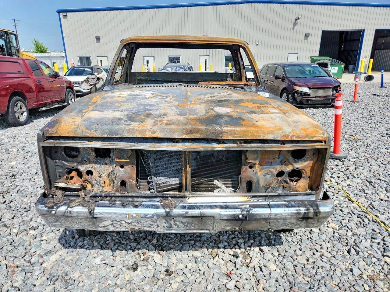 1987 Chevrolet V10 Burn vin: 1GCEV14K2HF378371