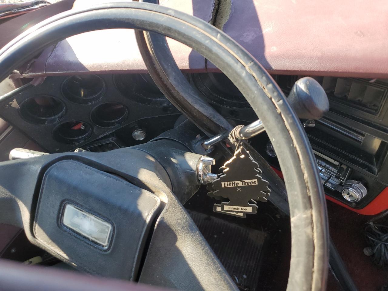 1987 Chevrolet V10 Red vin: 1GCEV14KXHF363861