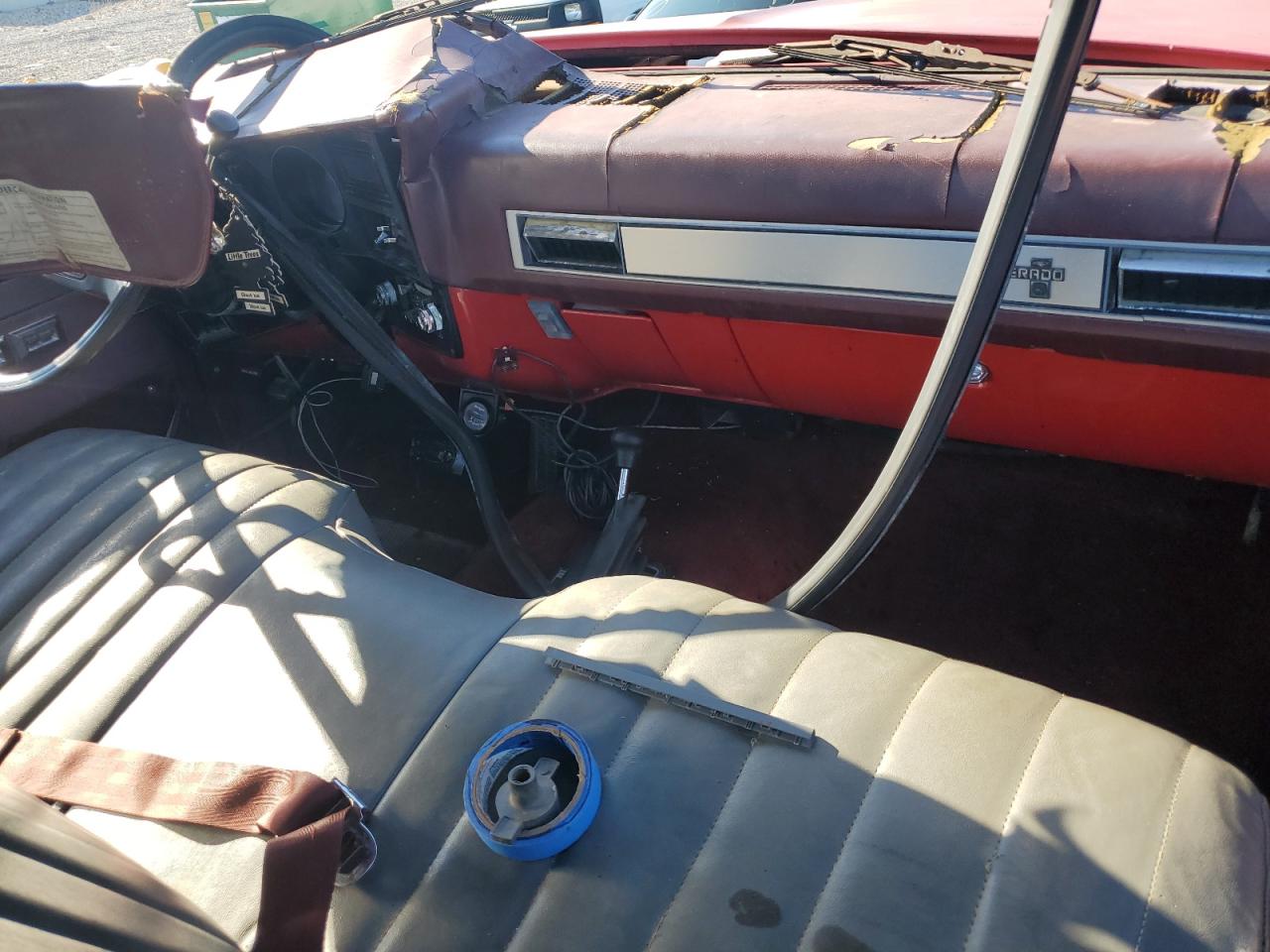 1987 Chevrolet V10 Red vin: 1GCEV14KXHF363861
