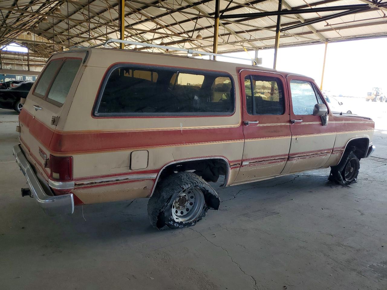 1987 Chevrolet Suburban V10 Желто-коричневый vin: 1GCEV16K4HF115571
