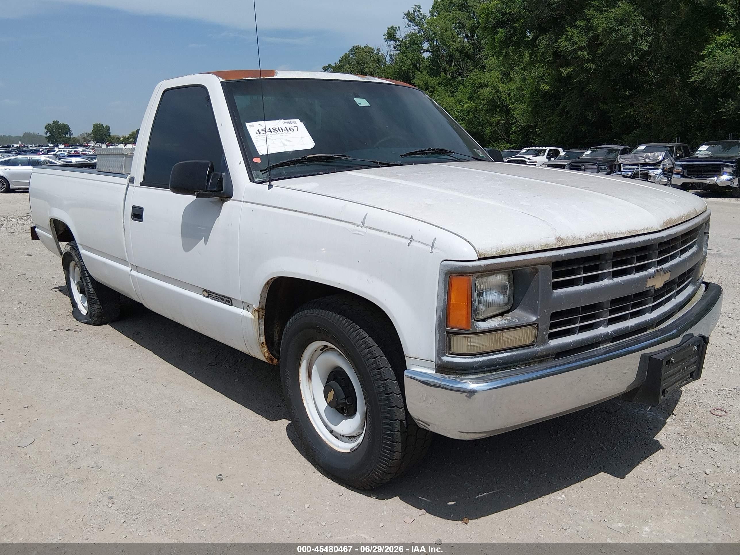 1995 Chevrolet Gmt-400 C2500 White vin: 1GCFC24K4SZ100531