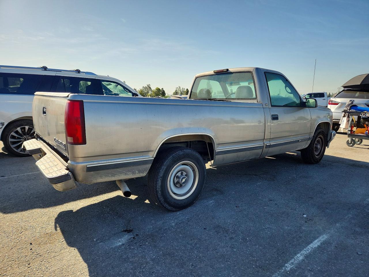 1998 Chevrolet Gmt-400 C2500 Tan vin: 1GCFC24R1WE214562