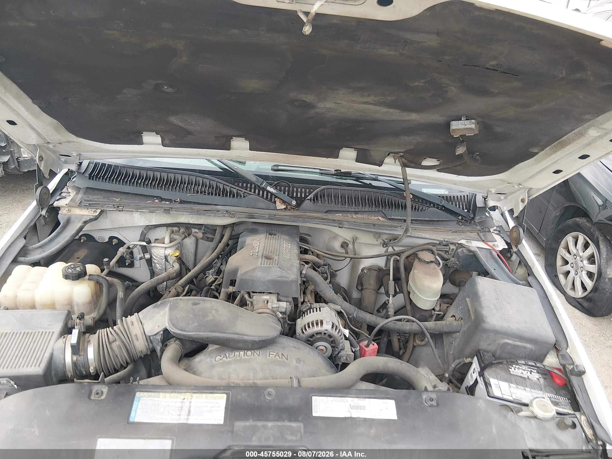 2000 Chevrolet Silverado 2500   Белый vin: 1GCFC24T7YZ263126