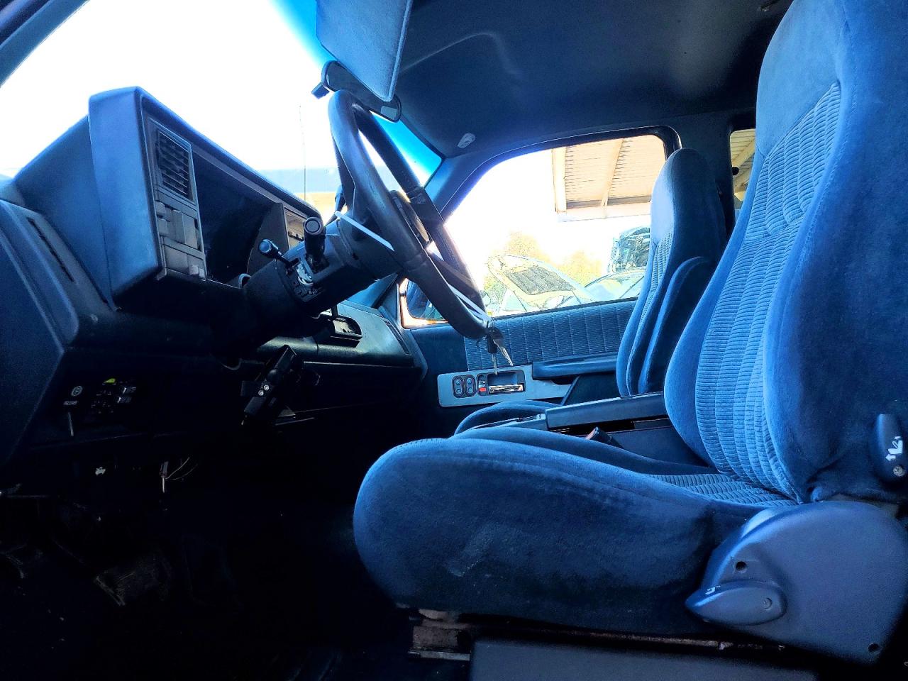 1994 Chevrolet Gmt-400 C2500 Blue vin: 1GCFC29K8RE312262