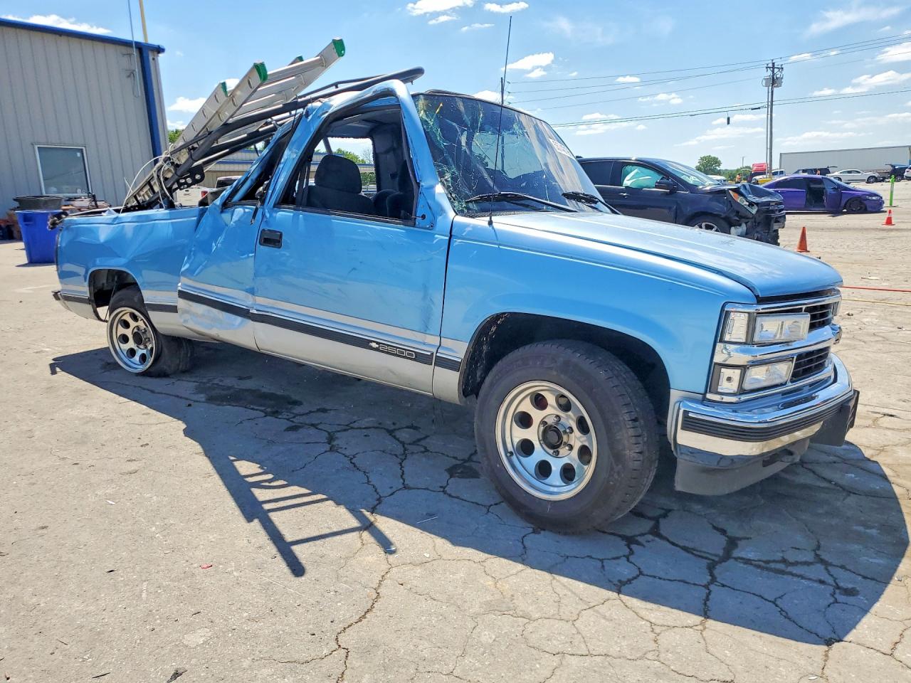 1997 Chevrolet Gmt-400 C2500 Blue vin: 1GCFC29R4VE193892