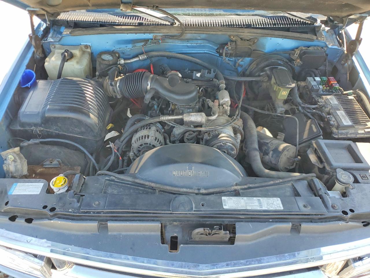 1997 Chevrolet Gmt-400 C2500 Blue vin: 1GCFC29R4VE193892