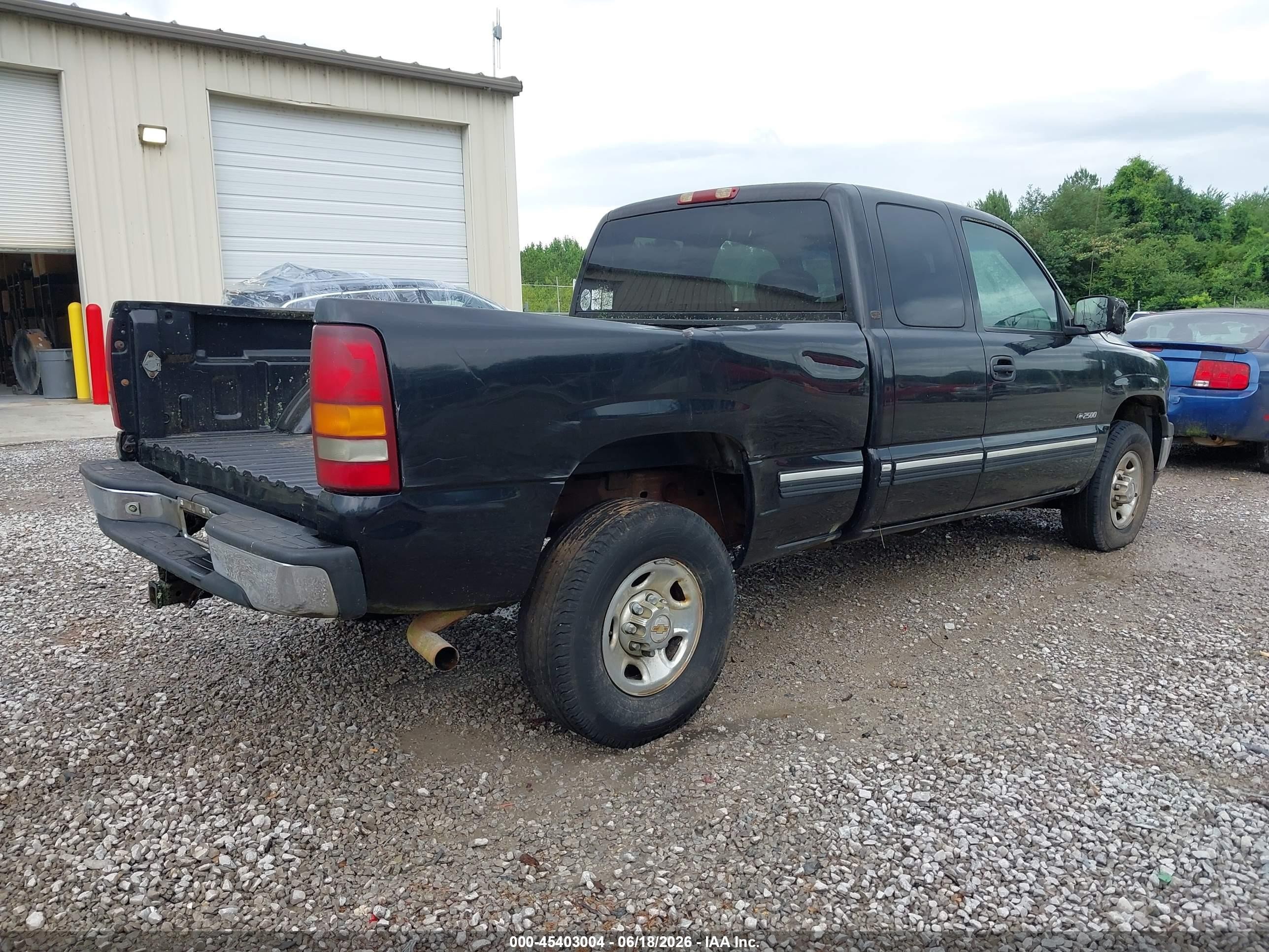 2000 Chevrolet Silverado 2500 Ls Черный vin: 1GCFC29T6YZ135999