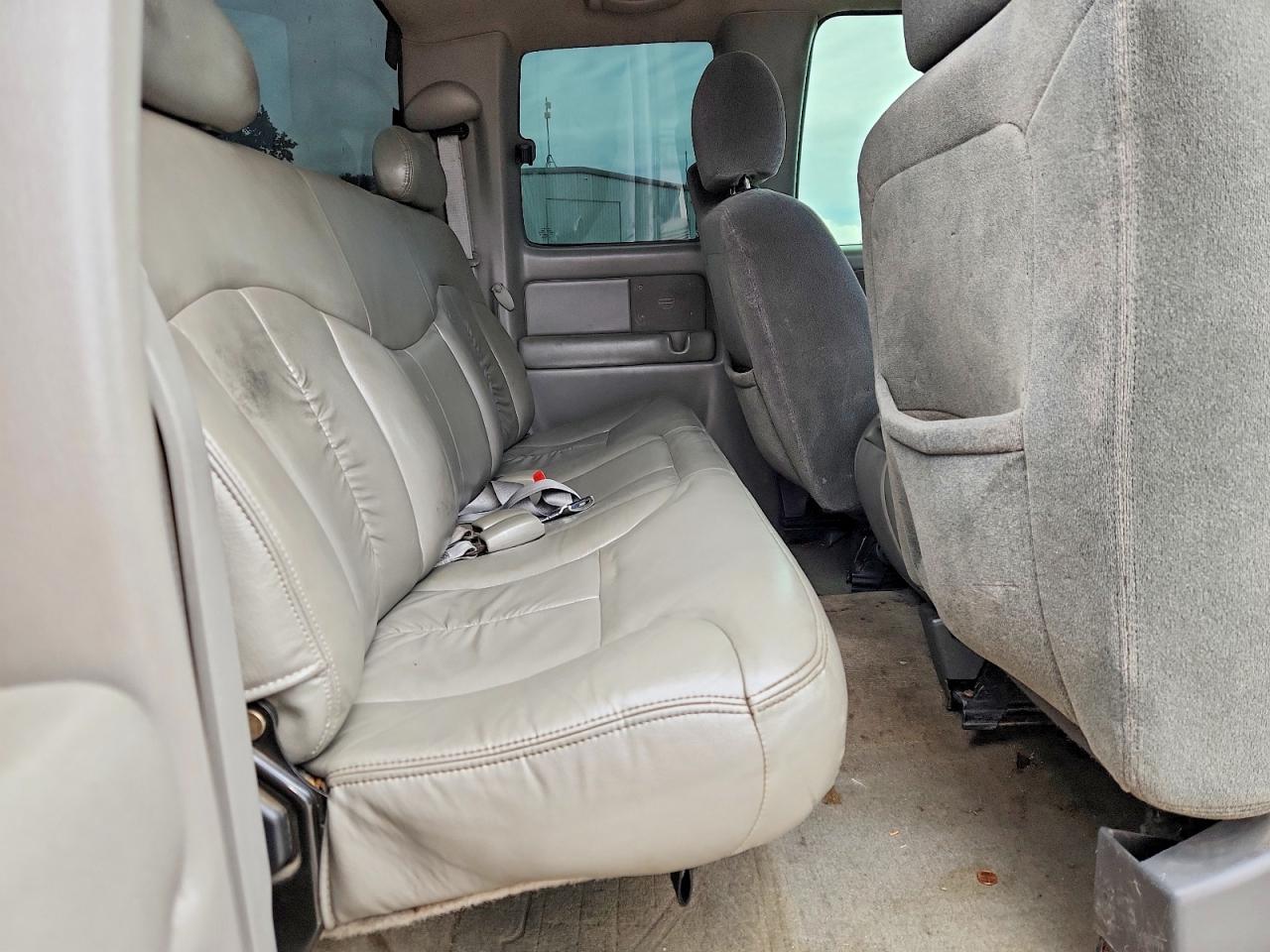 1999 Chevrolet Silverado C2500 Gray vin: 1GCFC29T8XZ148851