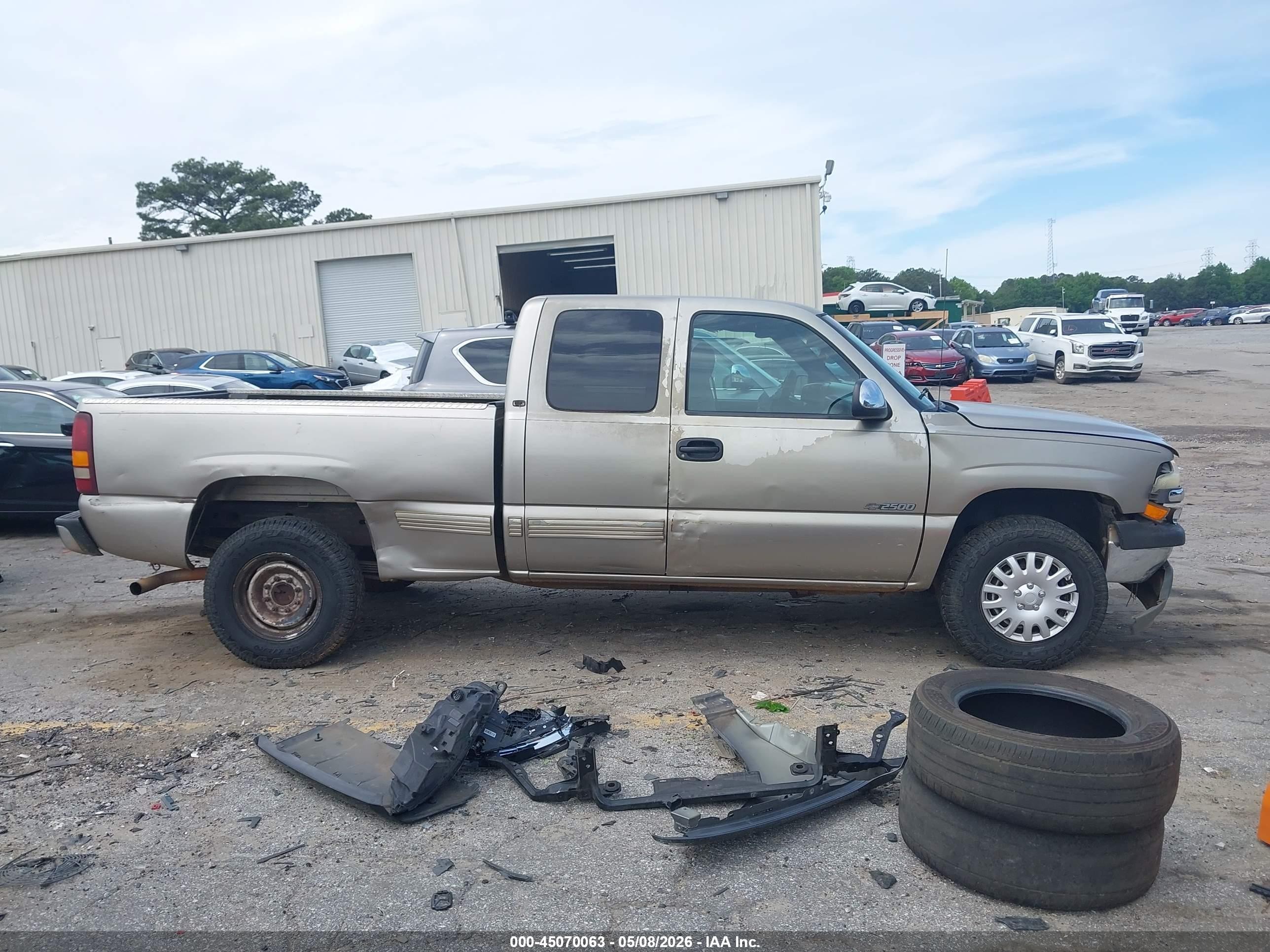 1999 Chevrolet Silverado 2500 Ls Желто-коричневый vin: 1GCFC29TXXZ213750