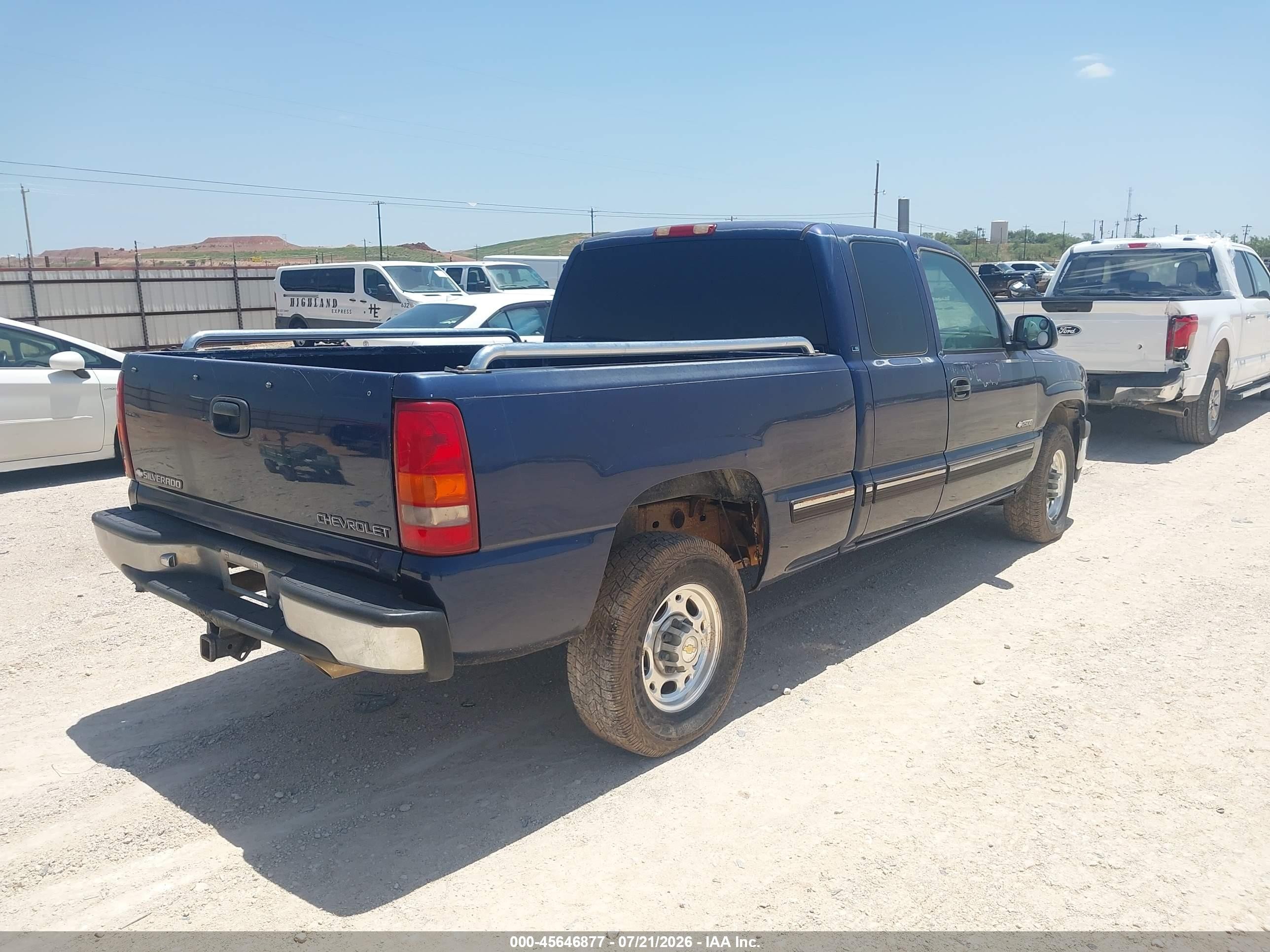 2000 Chevrolet Silverado 2500 Ls Dark Blue vin: 1GCFC29U8YZ125340
