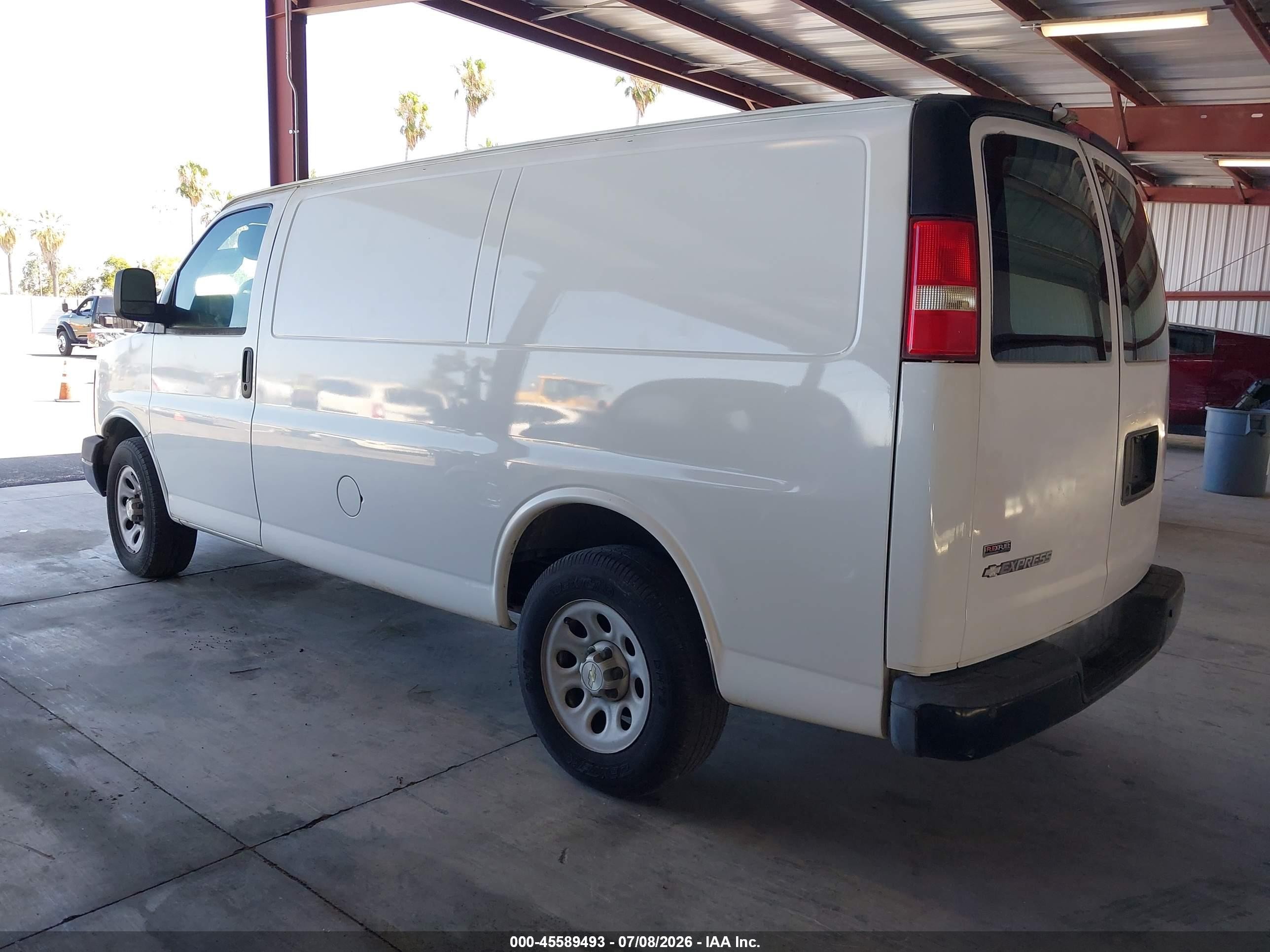 2009 Chevrolet Express Work Van White vin: 1GCFG154091160751