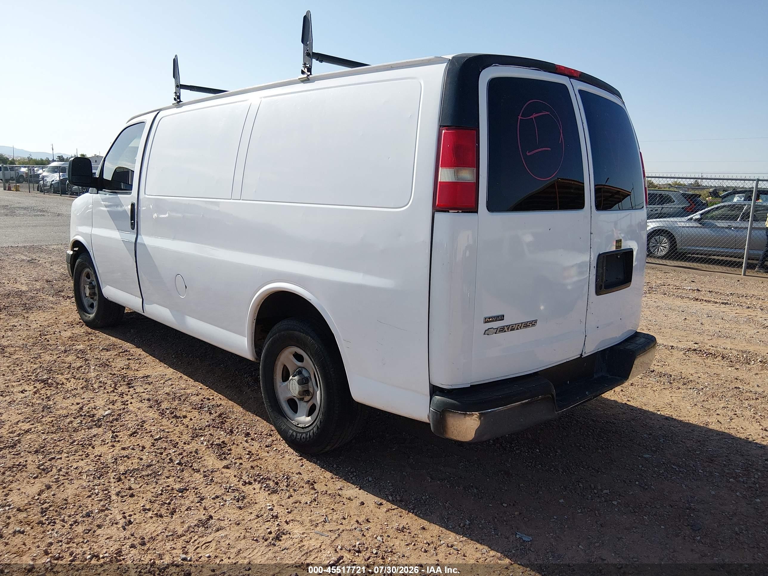 2008 Chevrolet Express Work Van White vin: 1GCFG154681188259