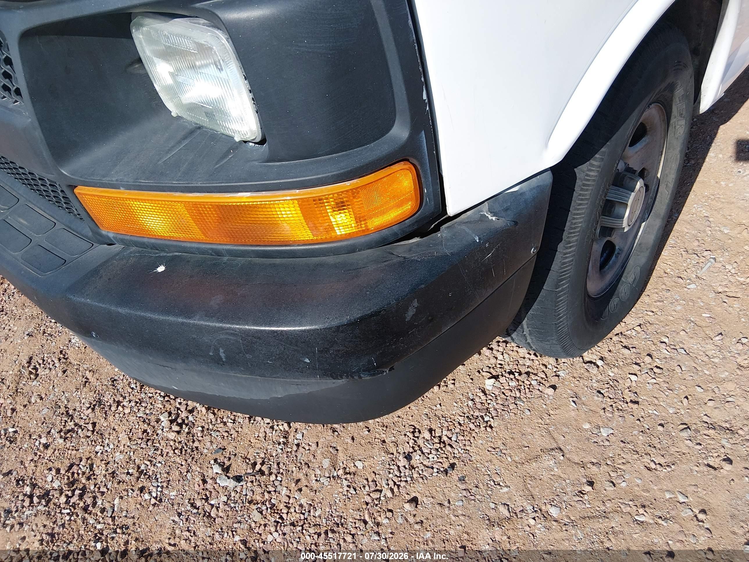 2008 Chevrolet Express Work Van White vin: 1GCFG154681188259
