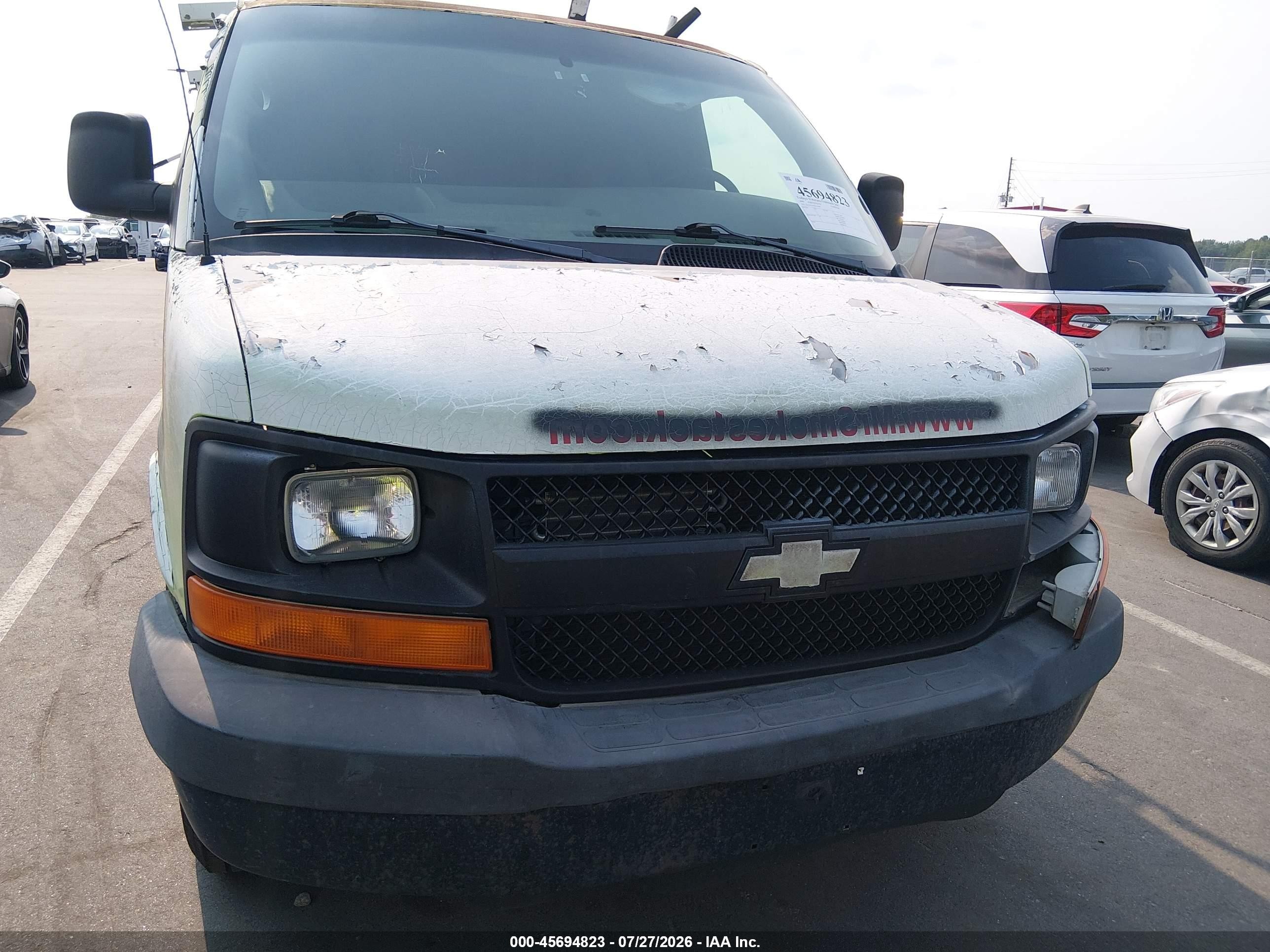 2009 Chevrolet Express Work Van White vin: 1GCFG154791157099