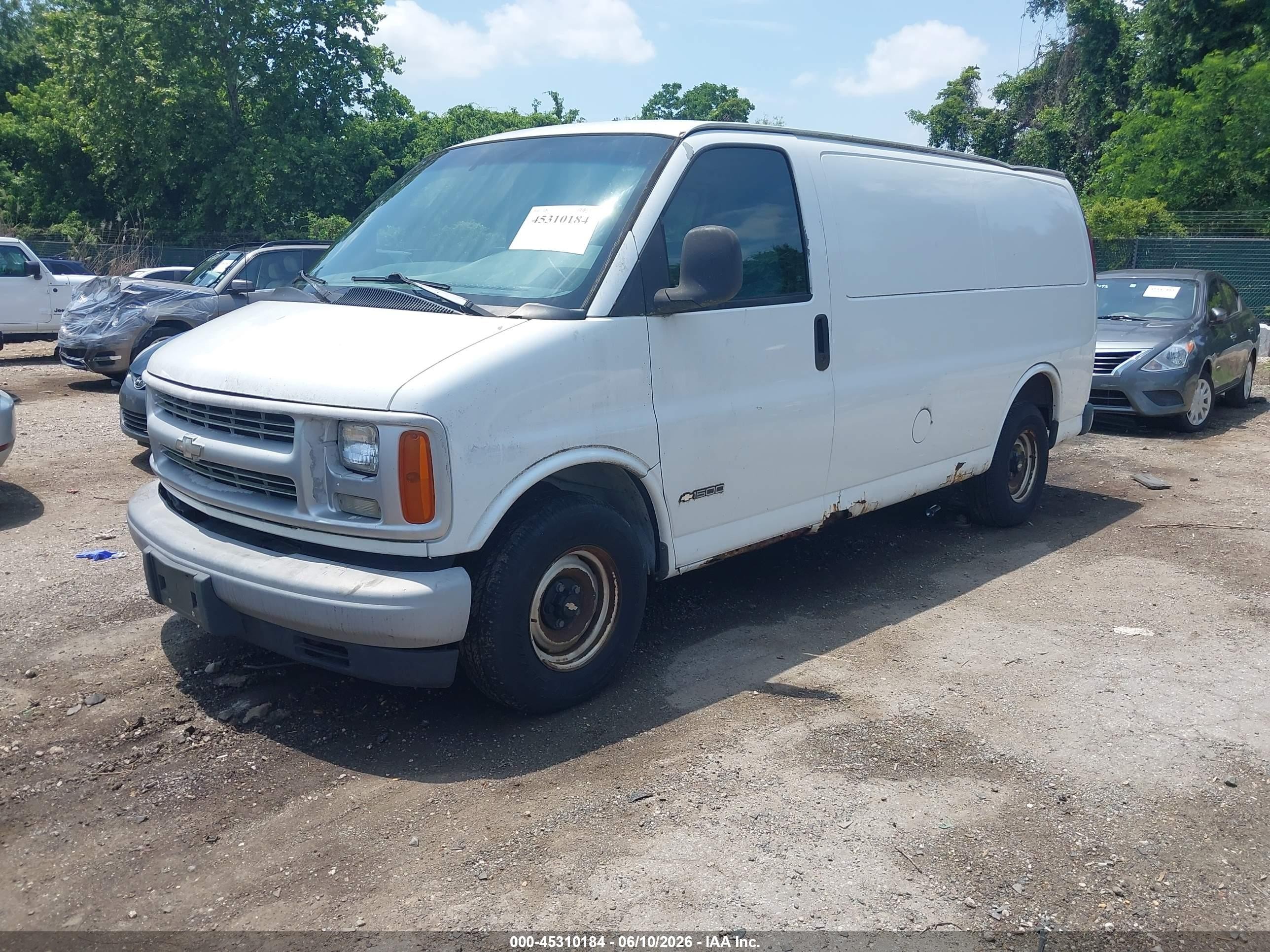 1996 Chevrolet G10   Белый vin: 1GCFG15M0T1038270