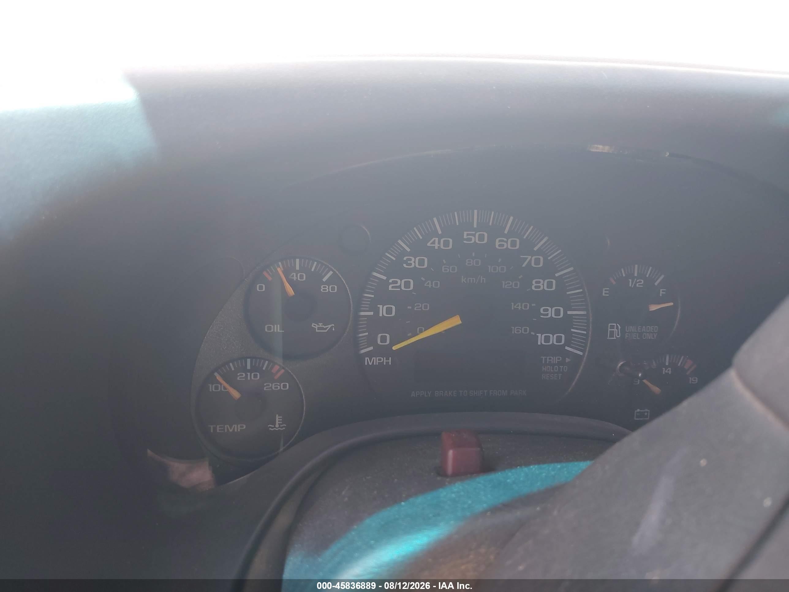 2000 Chevrolet Express   Белый vin: 1GCFG15MXY1124936