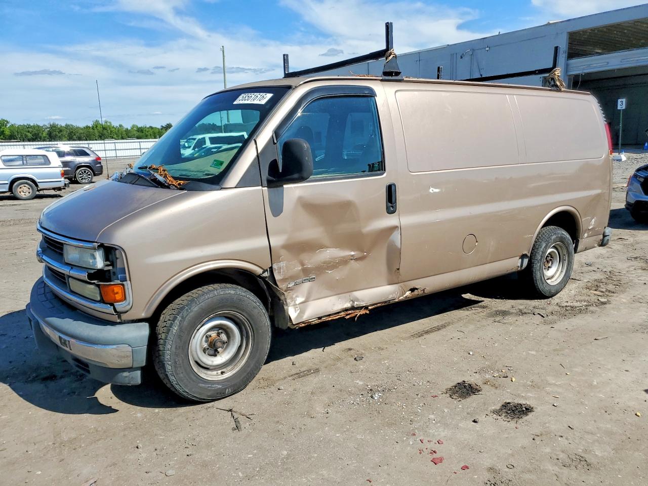 2002 Chevrolet Express G1500 Tan vin: 1GCFG15R021194402