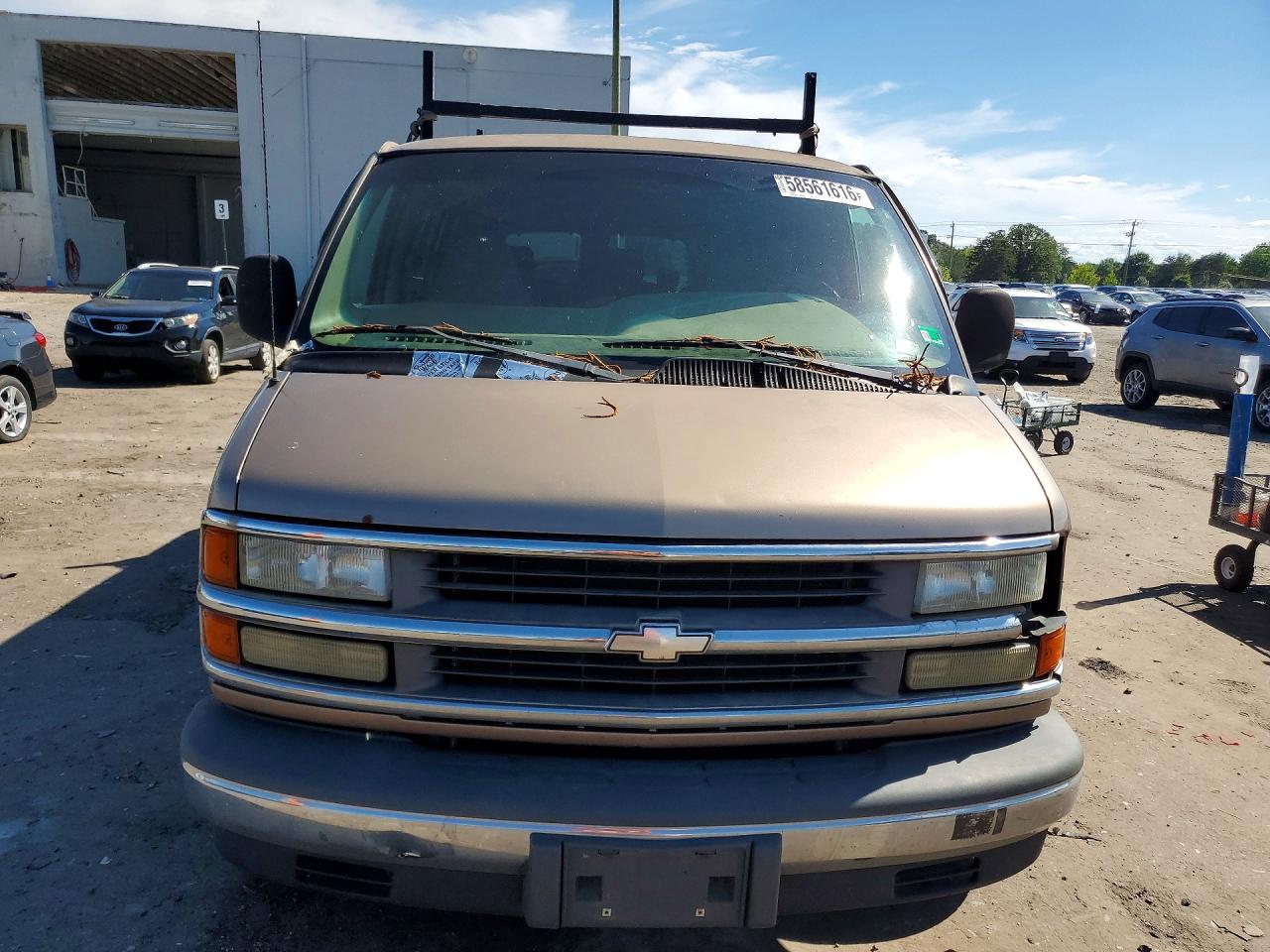 2002 Chevrolet Express G1500 Tan vin: 1GCFG15R021194402