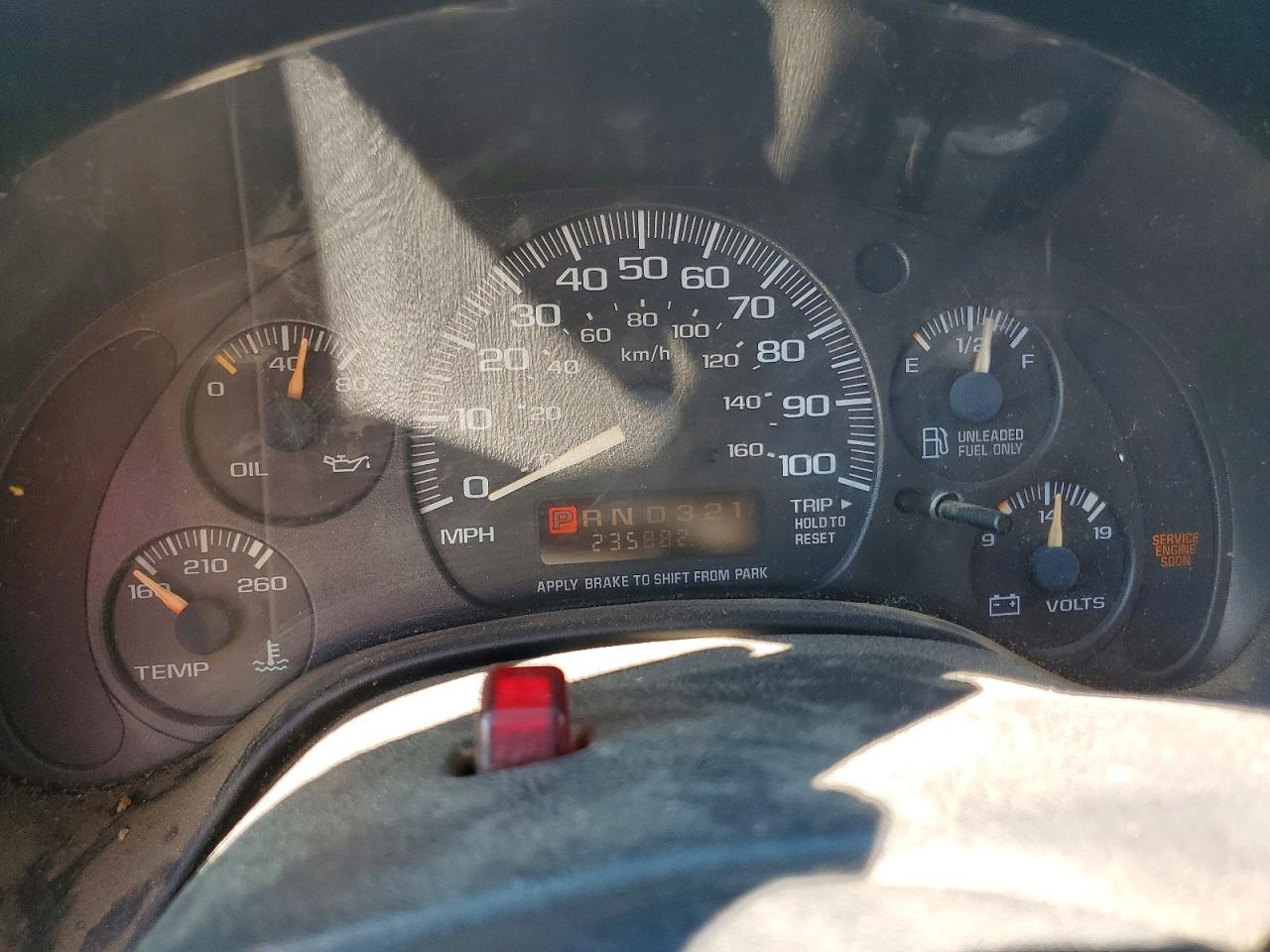 2002 Chevrolet Express G1500 Tan vin: 1GCFG15R021194402