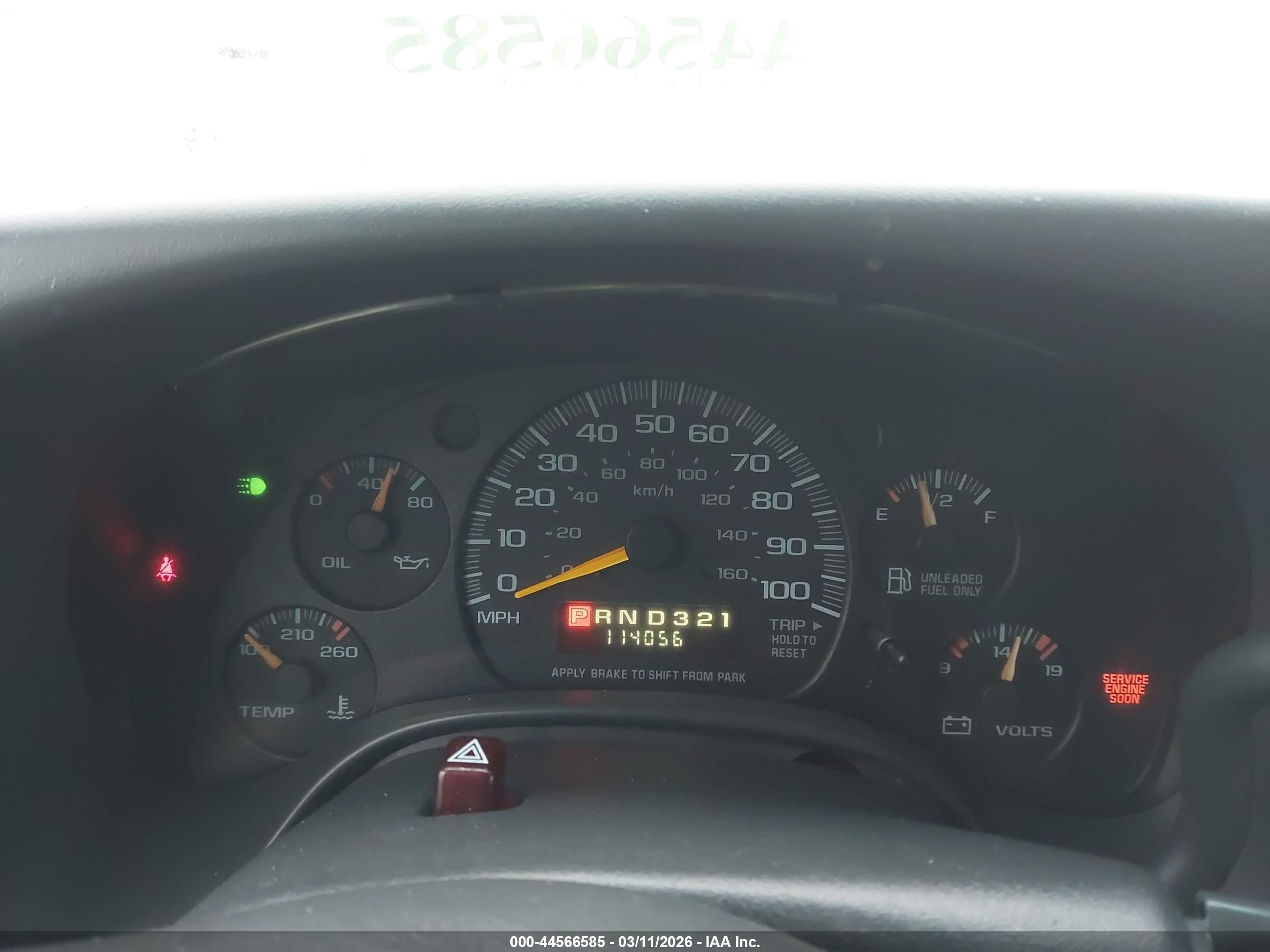 1999 Chevrolet Express   White vin: 1GCFG15R0X1082948